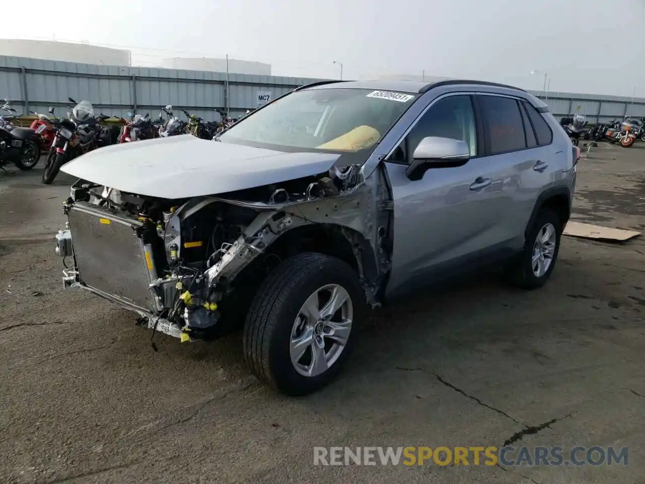 2 Photograph of a damaged car 2T3P1RFV4LW121035 TOYOTA RAV4 2020