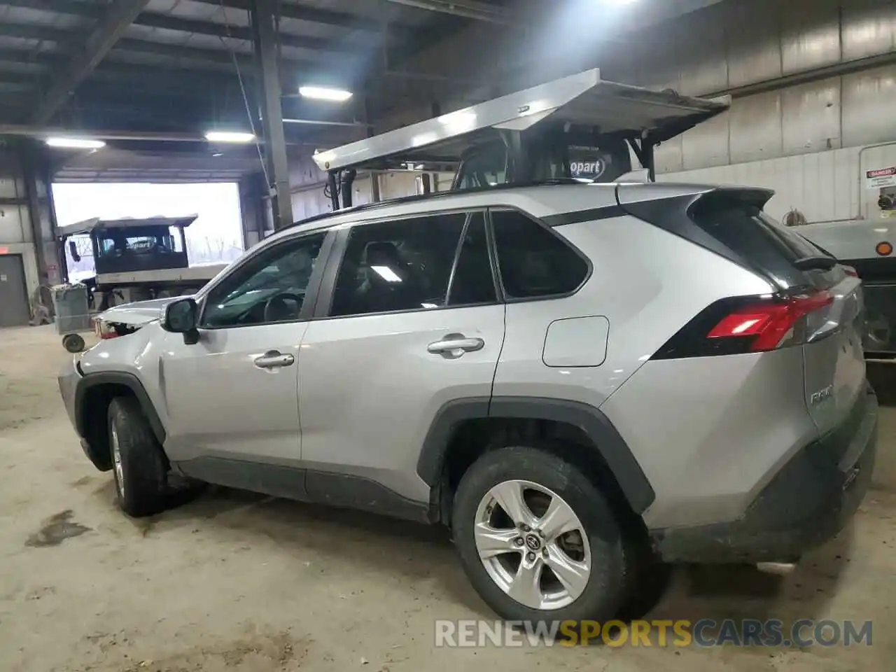 2 Photograph of a damaged car 2T3P1RFV4LW125697 TOYOTA RAV4 2020