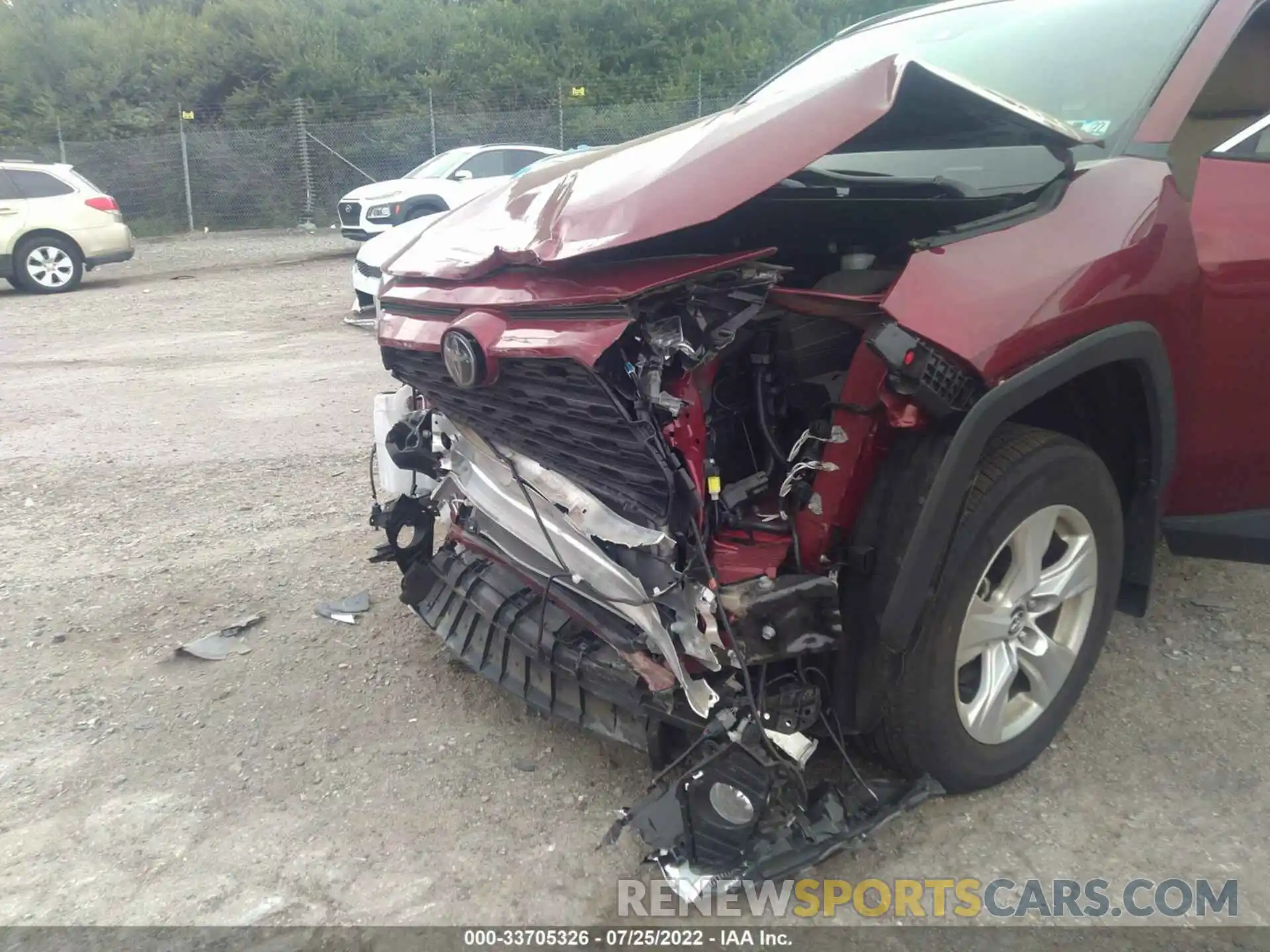 6 Photograph of a damaged car 2T3P1RFV4LW132181 TOYOTA RAV4 2020