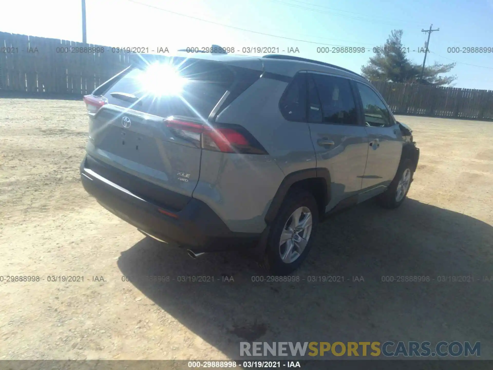 4 Photograph of a damaged car 2T3P1RFV4LW137882 TOYOTA RAV4 2020