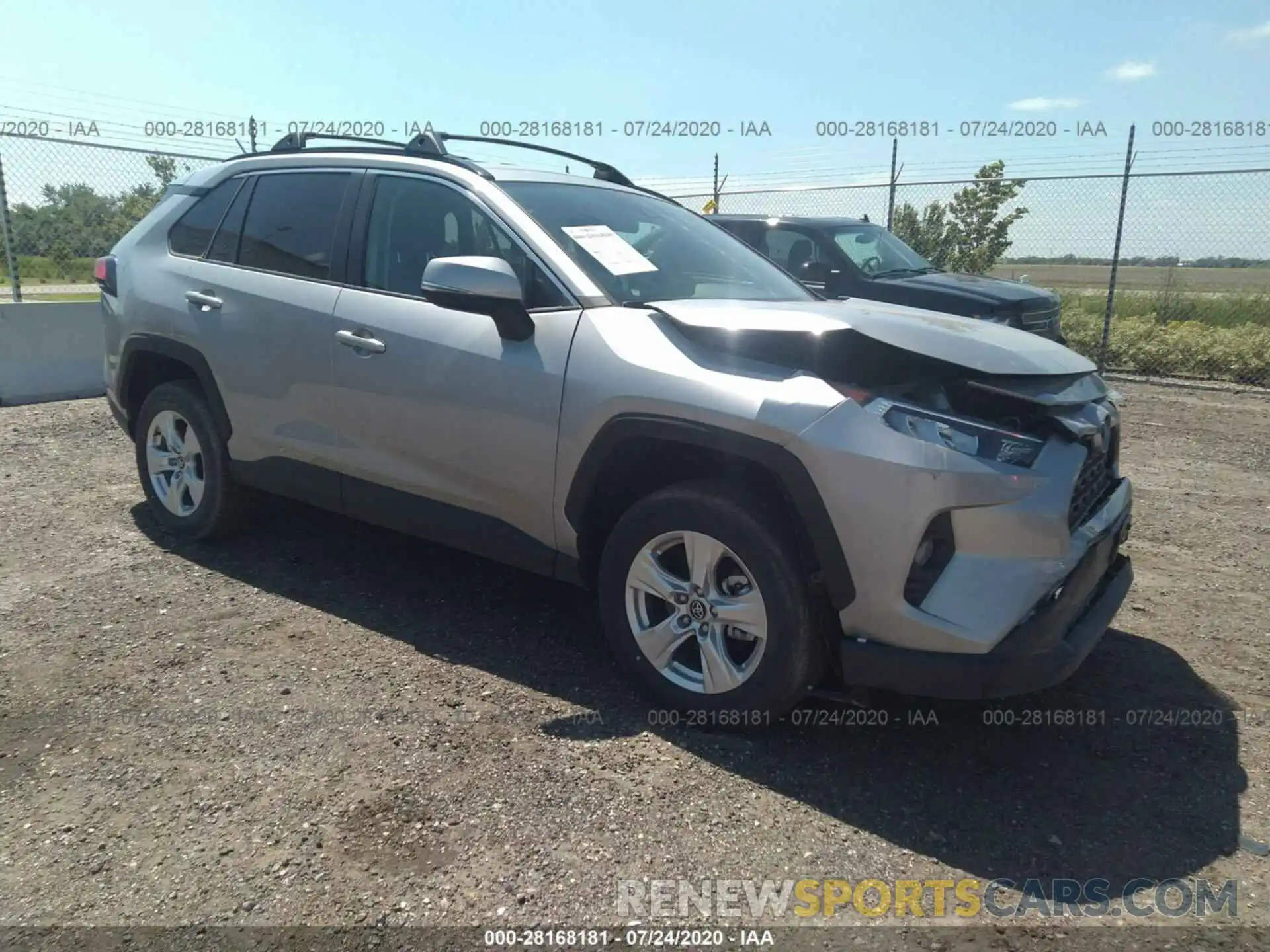 1 Photograph of a damaged car 2T3P1RFV5LC101040 TOYOTA RAV4 2020