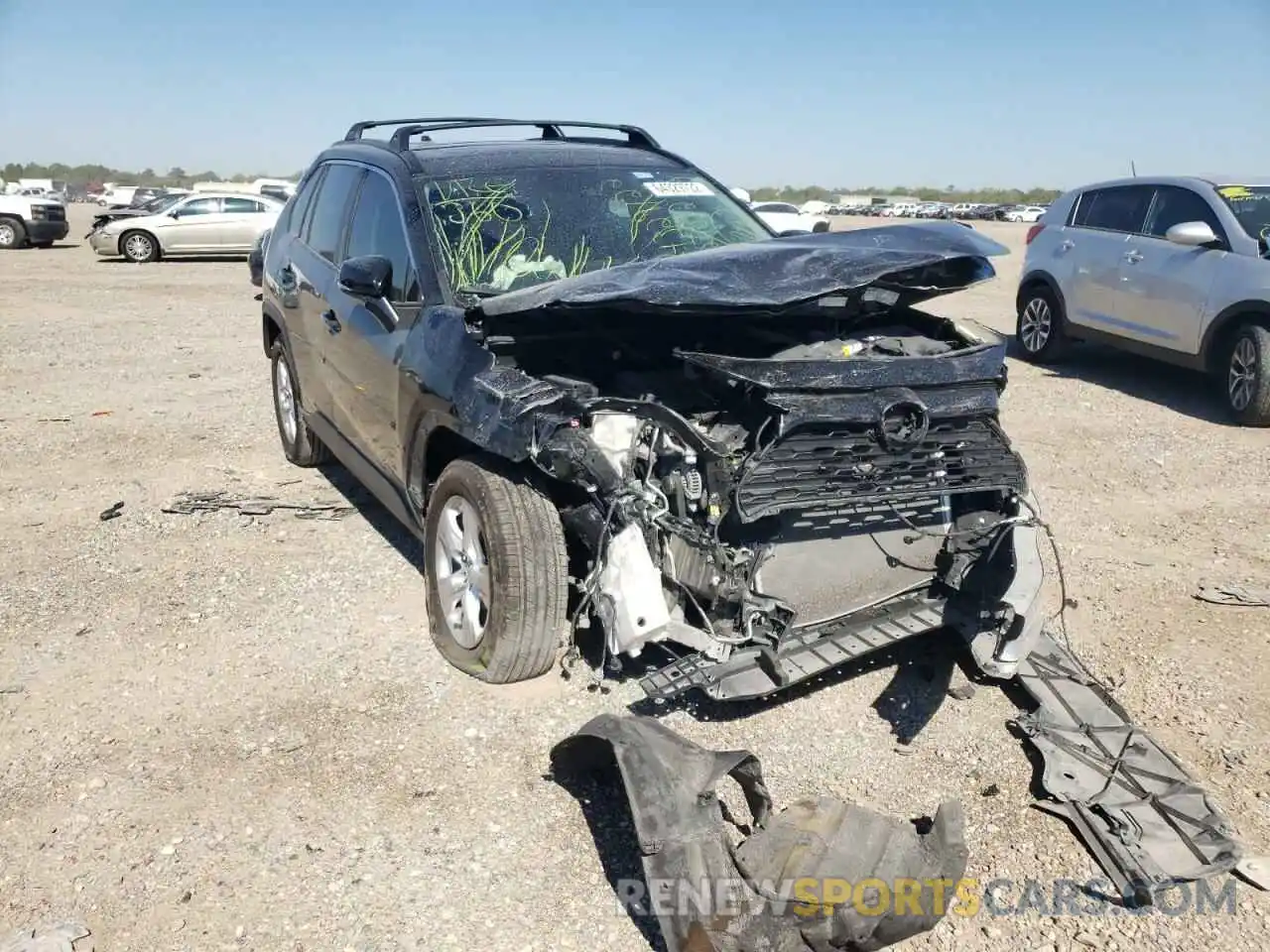 1 Photograph of a damaged car 2T3P1RFV5LC127332 TOYOTA RAV4 2020