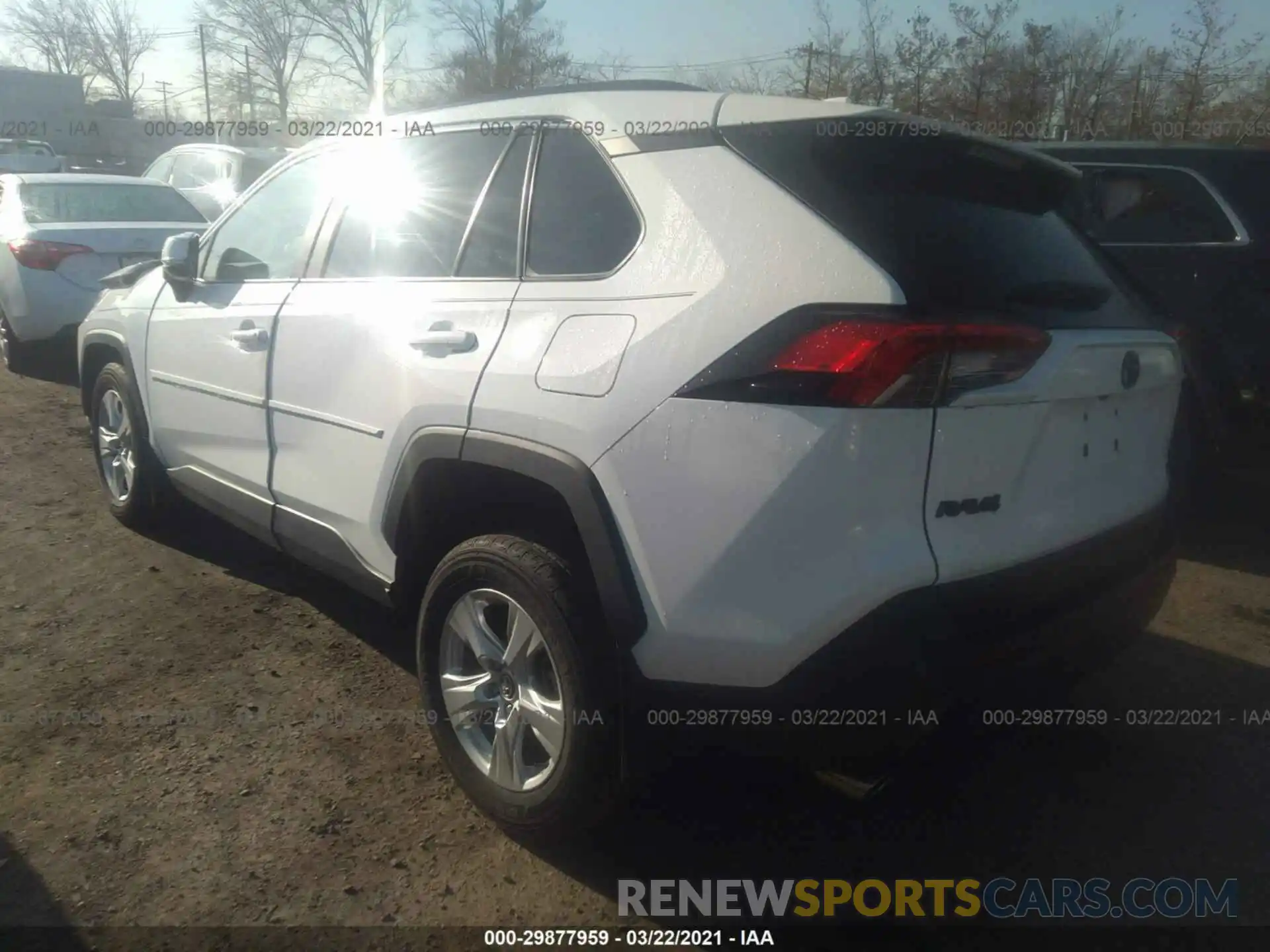 3 Photograph of a damaged car 2T3P1RFV5LW113879 TOYOTA RAV4 2020