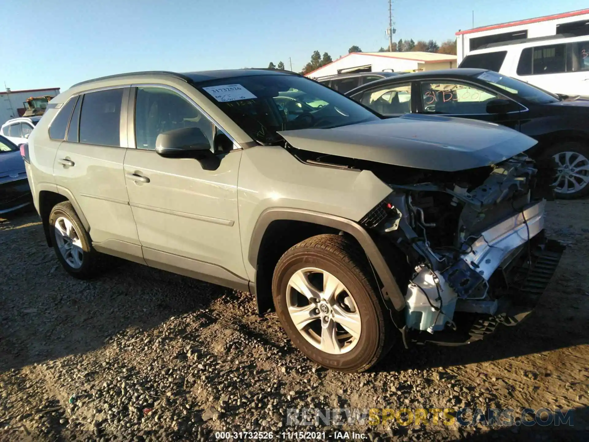 1 Photograph of a damaged car 2T3P1RFV5LW117026 TOYOTA RAV4 2020