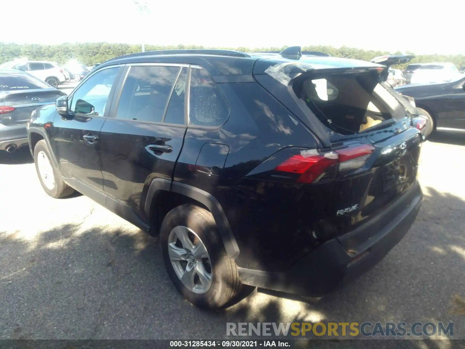 3 Photograph of a damaged car 2T3P1RFV5LW126647 TOYOTA RAV4 2020