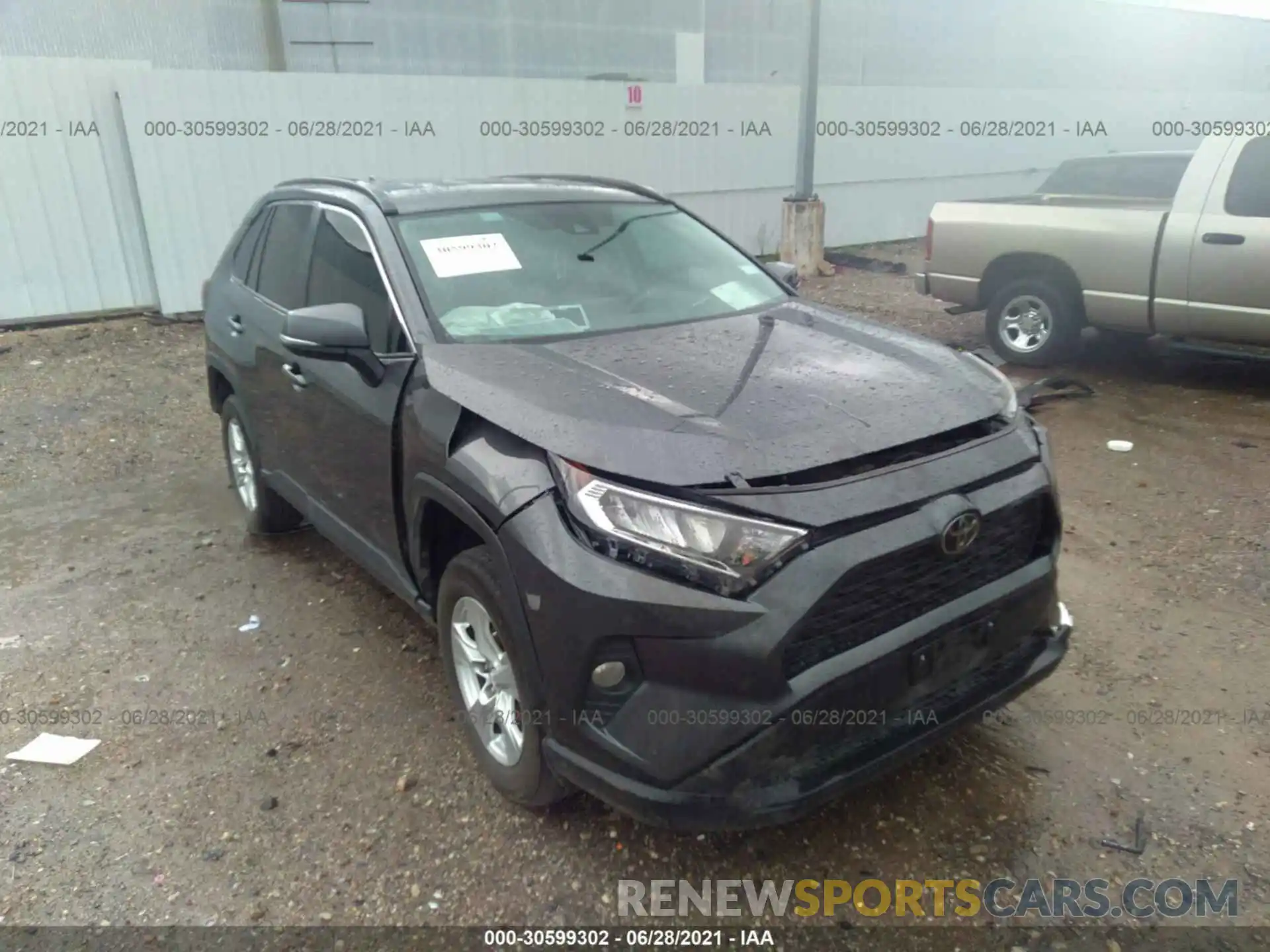 1 Photograph of a damaged car 2T3P1RFV6LC076049 TOYOTA RAV4 2020