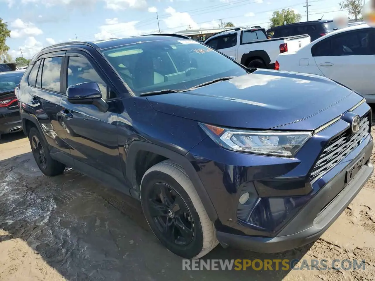 4 Photograph of a damaged car 2T3P1RFV6LC080604 TOYOTA RAV4 2020