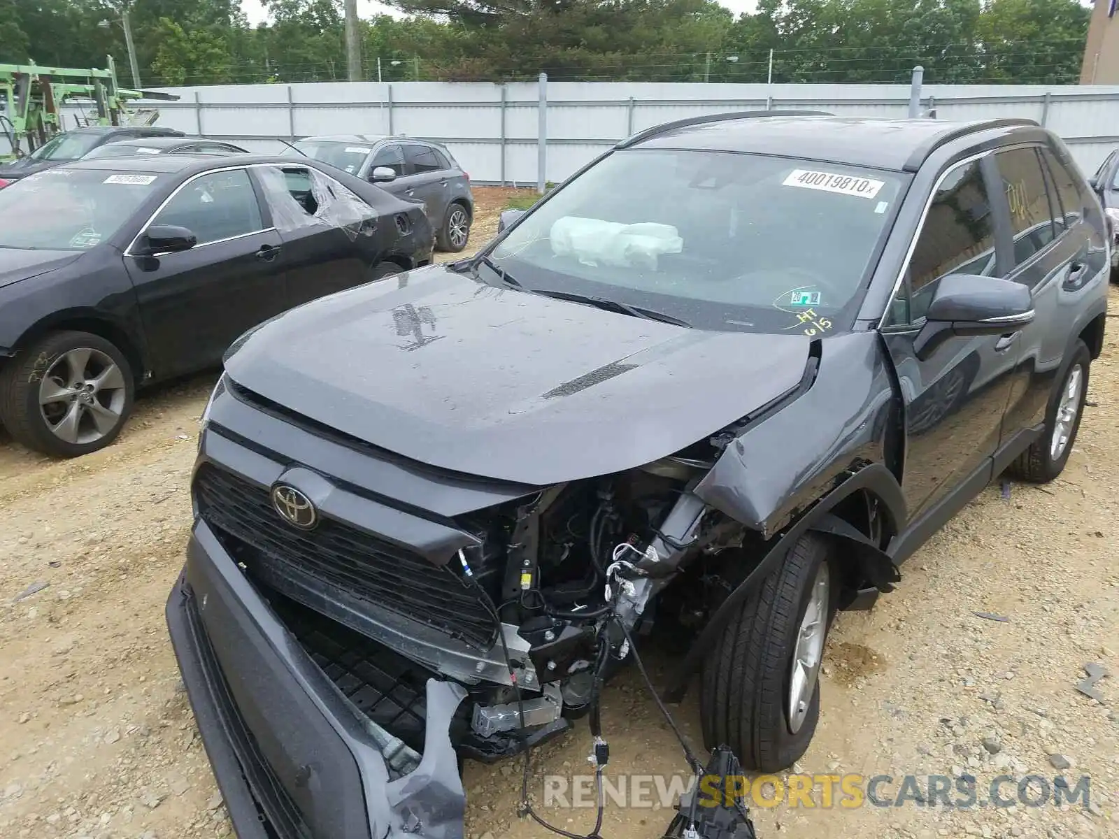 2 Photograph of a damaged car 2T3P1RFV6LC081834 TOYOTA RAV4 2020