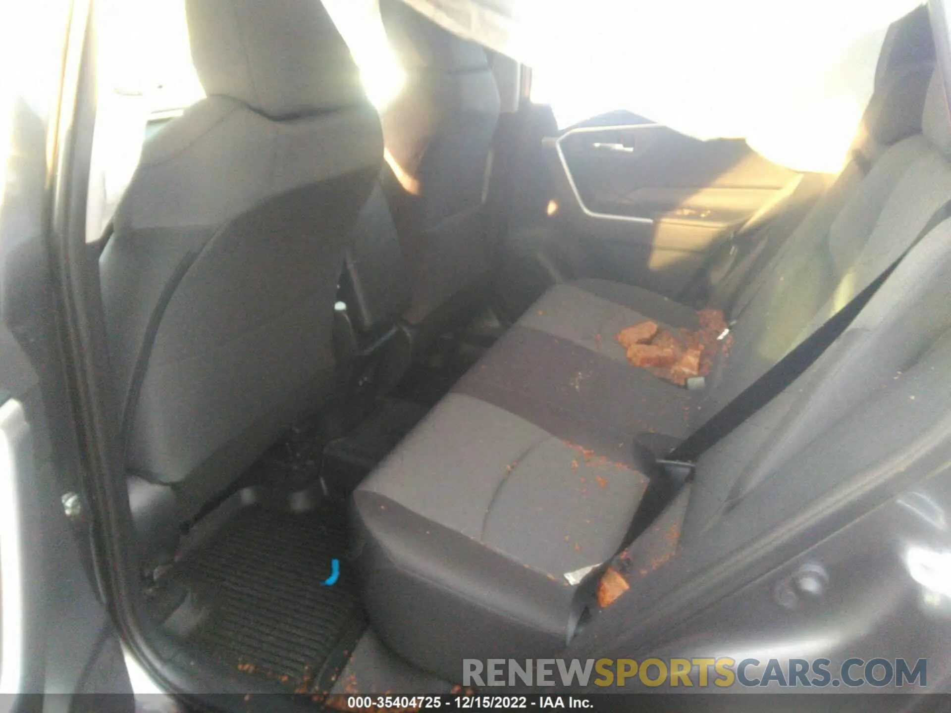 8 Photograph of a damaged car 2T3P1RFV6LC085415 TOYOTA RAV4 2020