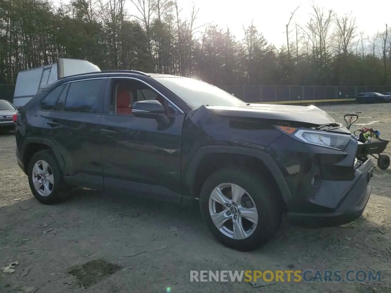 4 Photograph of a damaged car 2T3P1RFV6LC101399 TOYOTA RAV4 2020