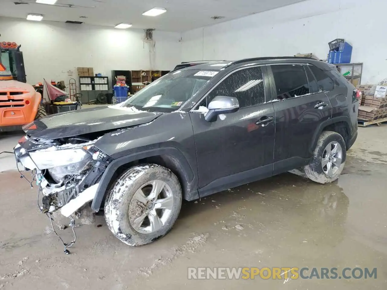 1 Photograph of a damaged car 2T3P1RFV6LC101919 TOYOTA RAV4 2020