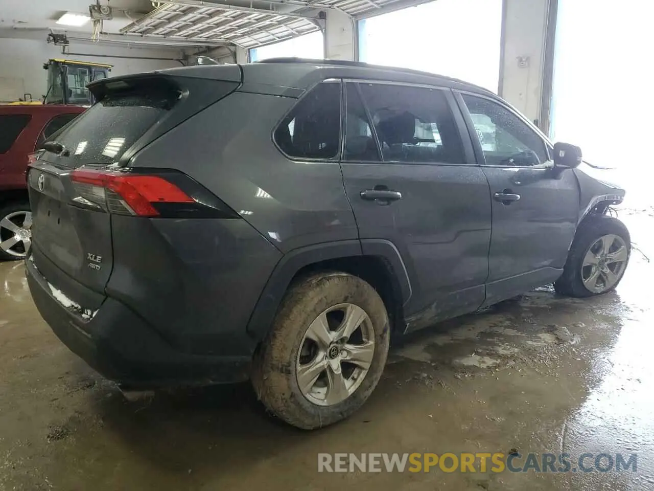 3 Photograph of a damaged car 2T3P1RFV6LC101919 TOYOTA RAV4 2020