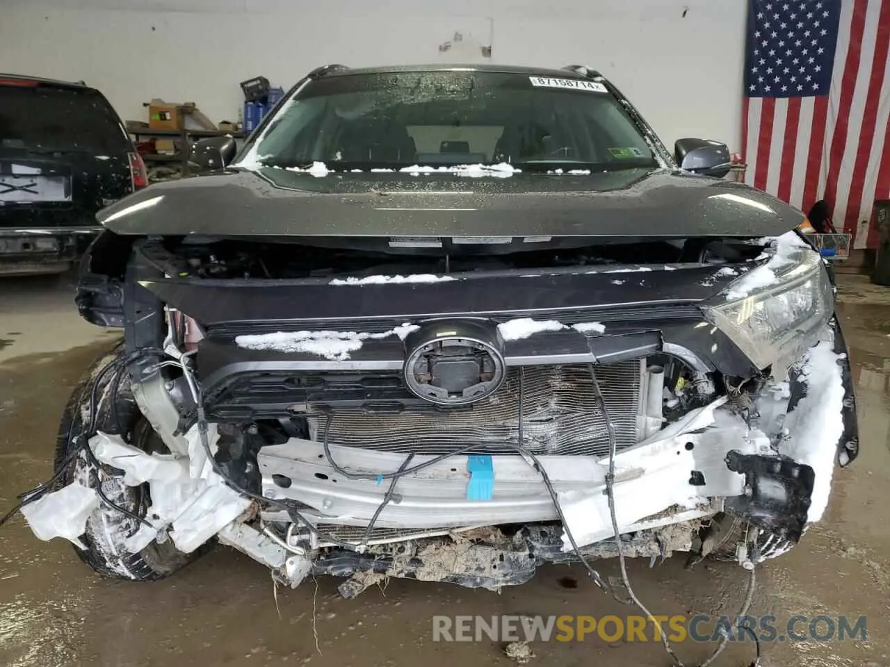 5 Photograph of a damaged car 2T3P1RFV6LC101919 TOYOTA RAV4 2020