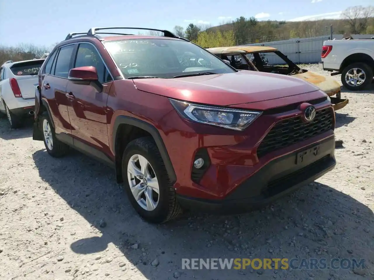 1 Photograph of a damaged car 2T3P1RFV6LC117084 TOYOTA RAV4 2020