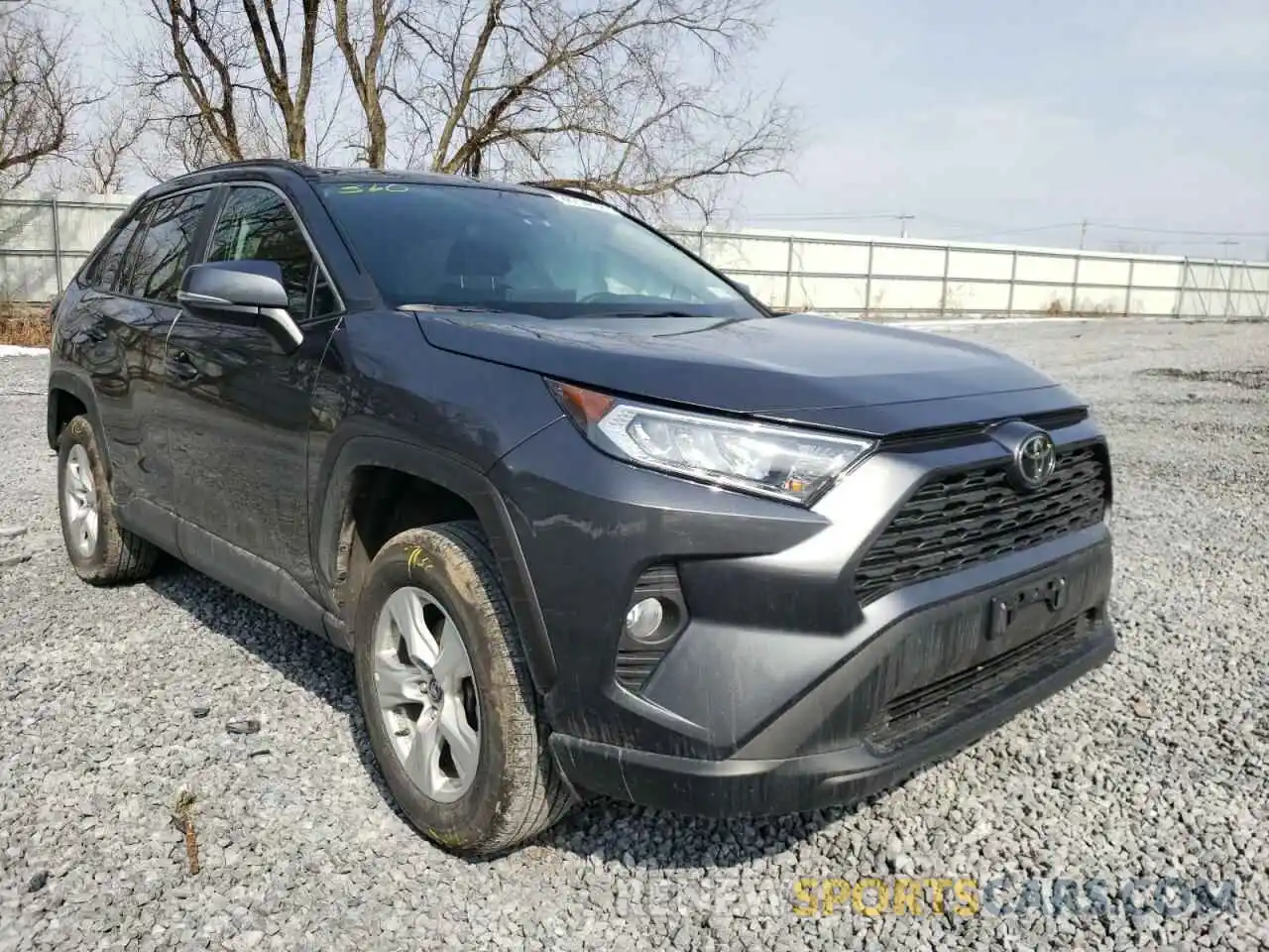 1 Photograph of a damaged car 2T3P1RFV6LC134287 TOYOTA RAV4 2020