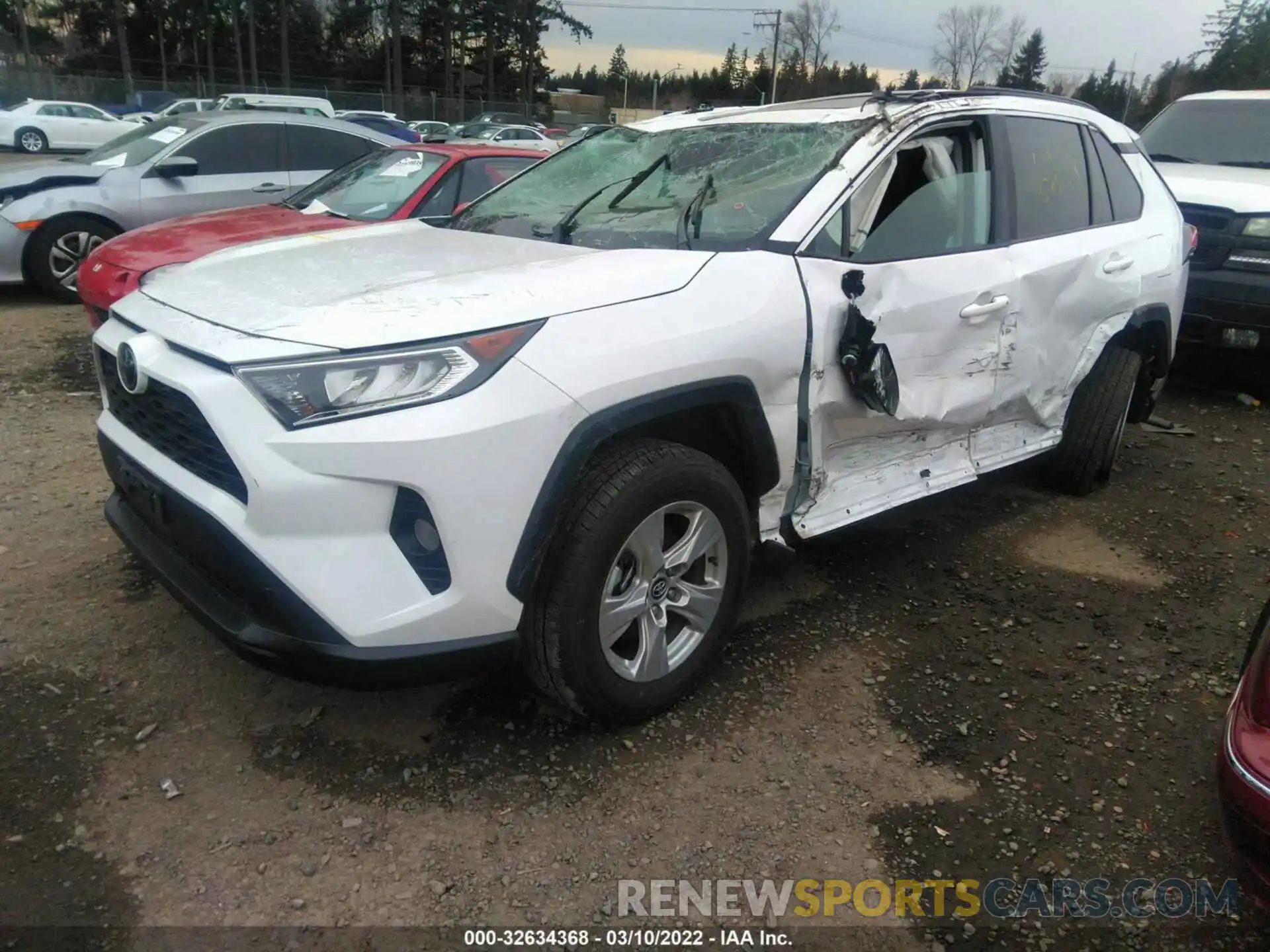 2 Photograph of a damaged car 2T3P1RFV6LW119626 TOYOTA RAV4 2020