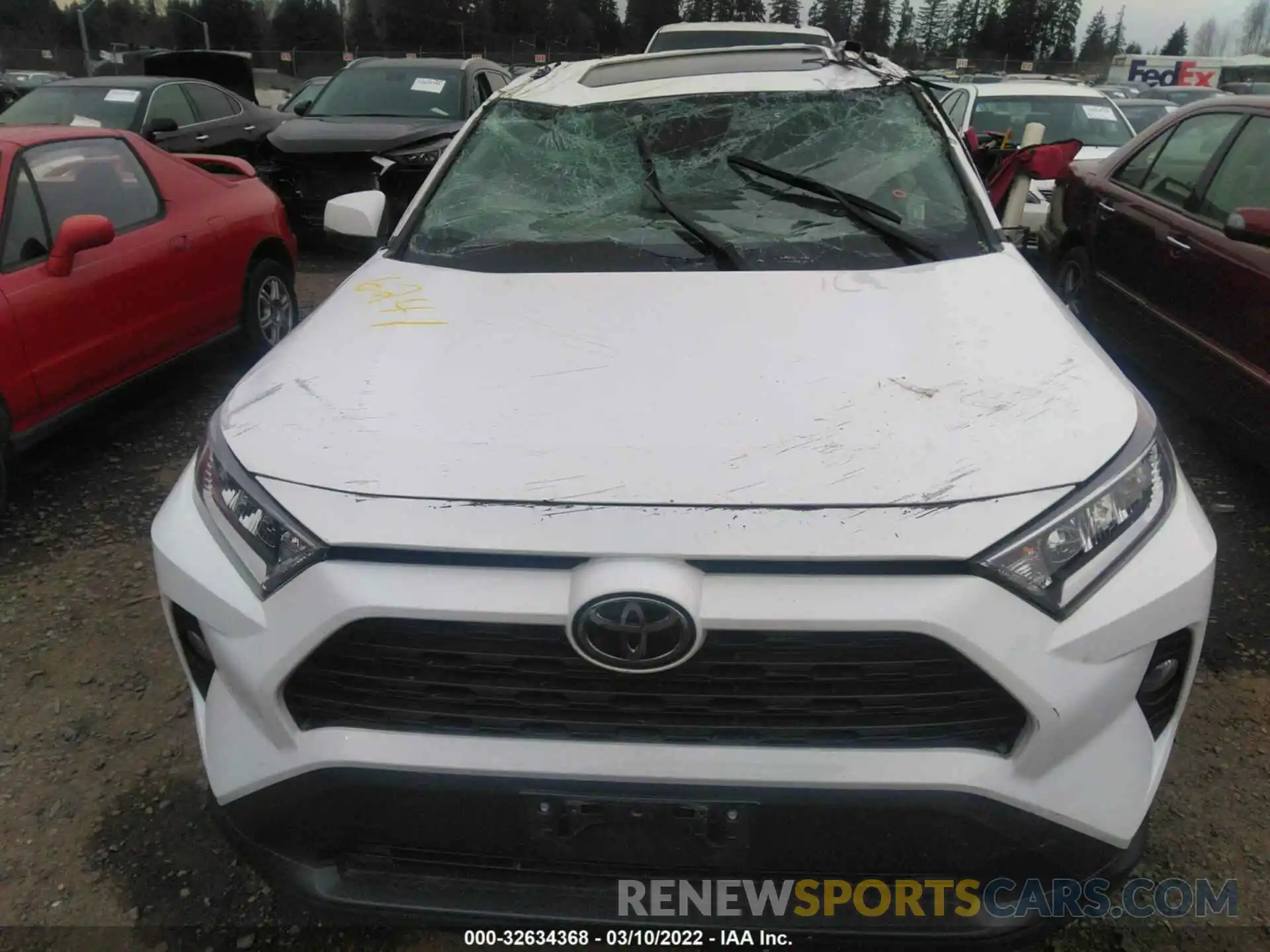 6 Photograph of a damaged car 2T3P1RFV6LW119626 TOYOTA RAV4 2020