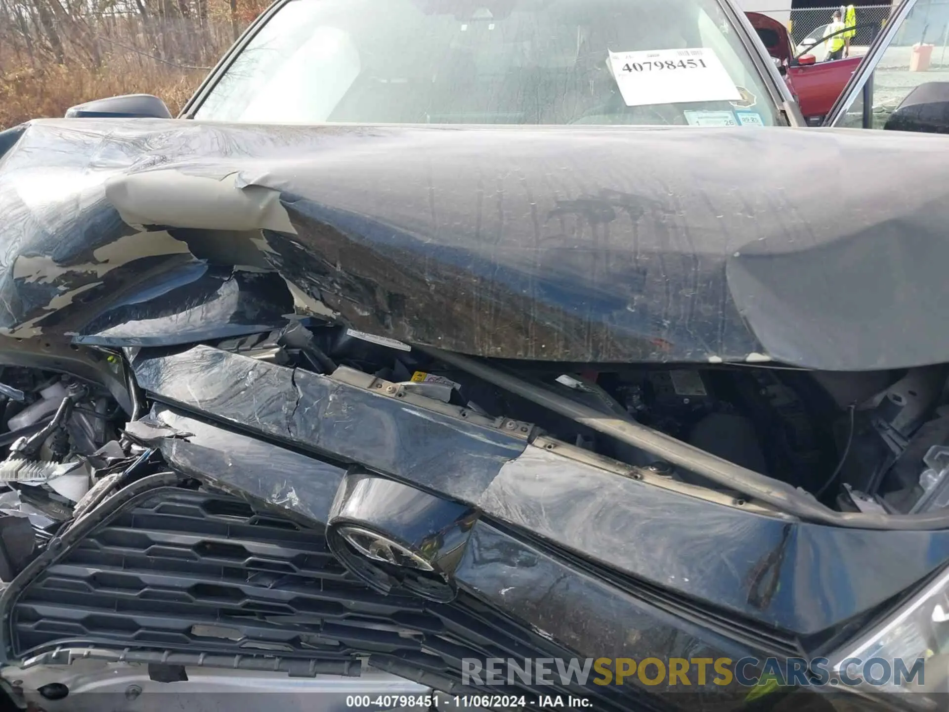 10 Photograph of a damaged car 2T3P1RFV6LW132750 TOYOTA RAV4 2020