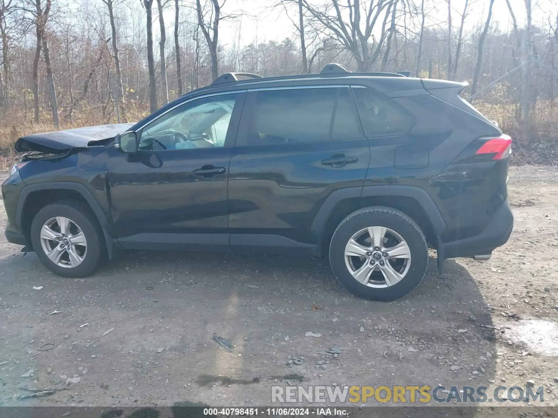 13 Photograph of a damaged car 2T3P1RFV6LW132750 TOYOTA RAV4 2020