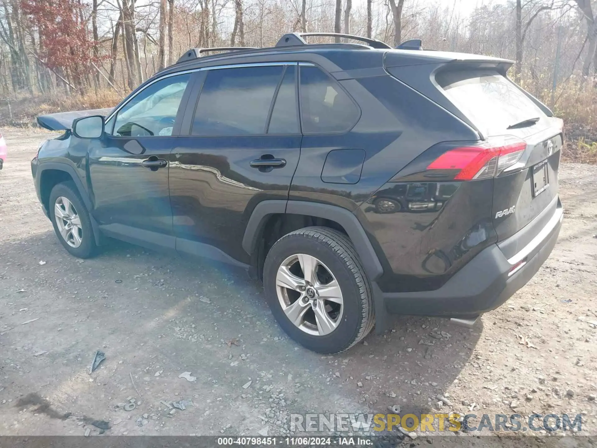3 Photograph of a damaged car 2T3P1RFV6LW132750 TOYOTA RAV4 2020