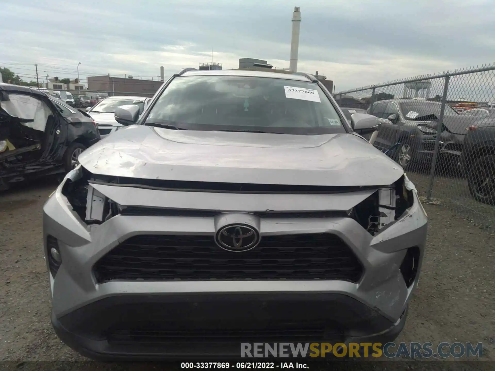 6 Photograph of a damaged car 2T3P1RFV7LC072494 TOYOTA RAV4 2020