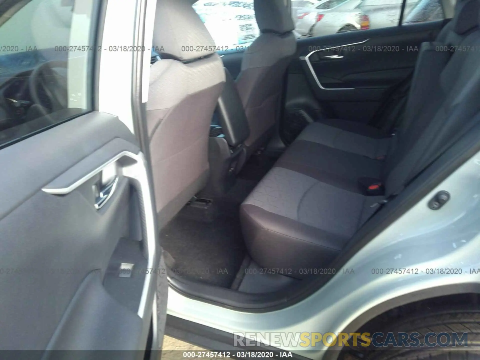 8 Photograph of a damaged car 2T3P1RFV7LC088338 TOYOTA RAV4 2020