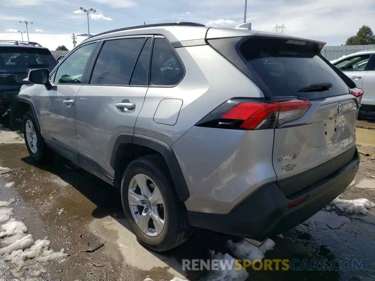 3 Photograph of a damaged car 2T3P1RFV7LC093894 TOYOTA RAV4 2020