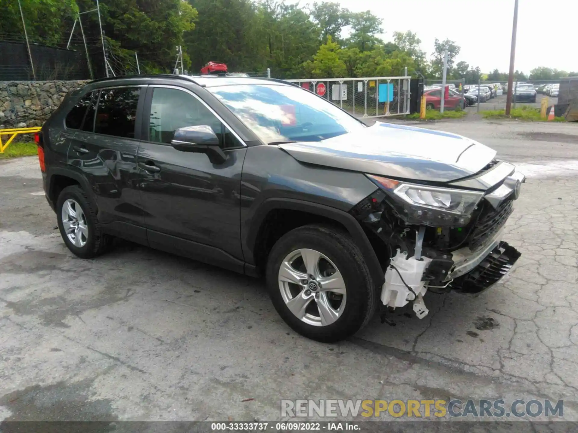 1 Photograph of a damaged car 2T3P1RFV7LC101458 TOYOTA RAV4 2020