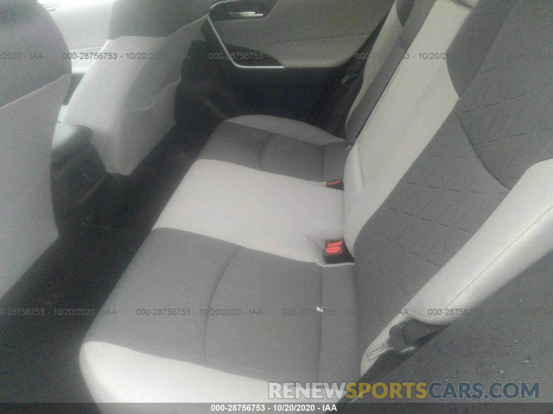 8 Photograph of a damaged car 2T3P1RFV7LC105977 TOYOTA RAV4 2020