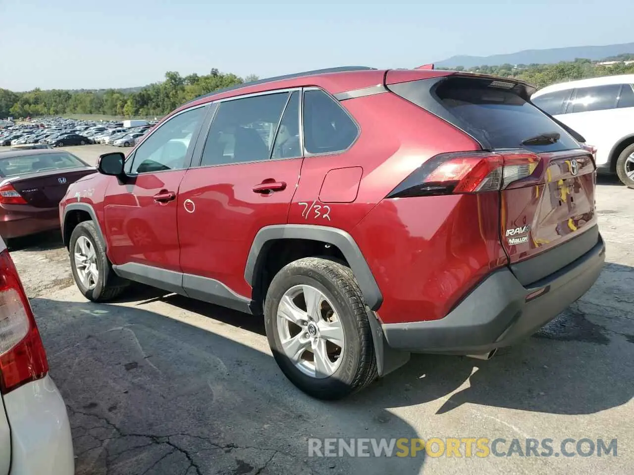 2 Photograph of a damaged car 2T3P1RFV7LC129017 TOYOTA RAV4 2020
