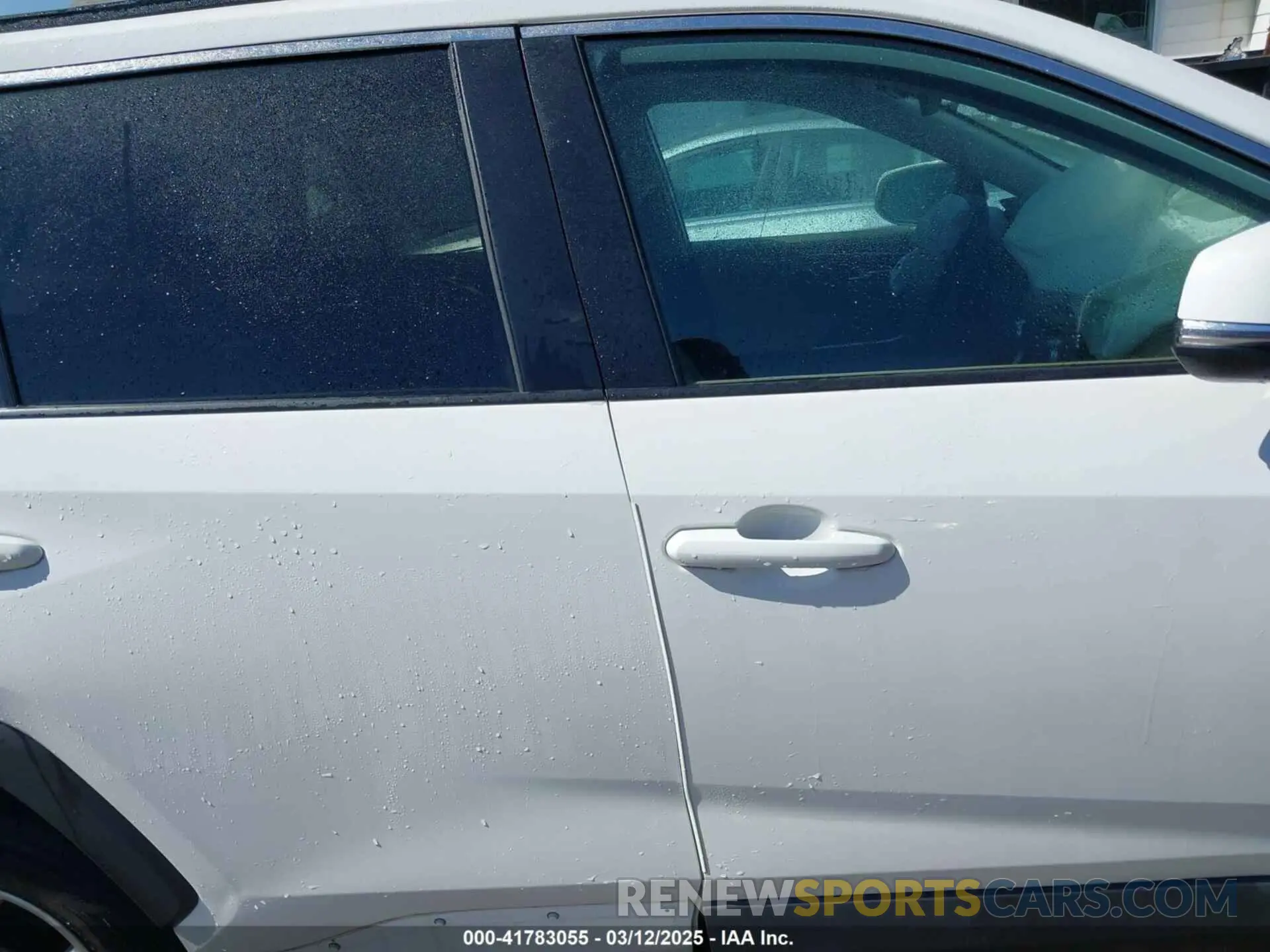 13 Photograph of a damaged car 2T3P1RFV7LC137103 TOYOTA RAV4 2020