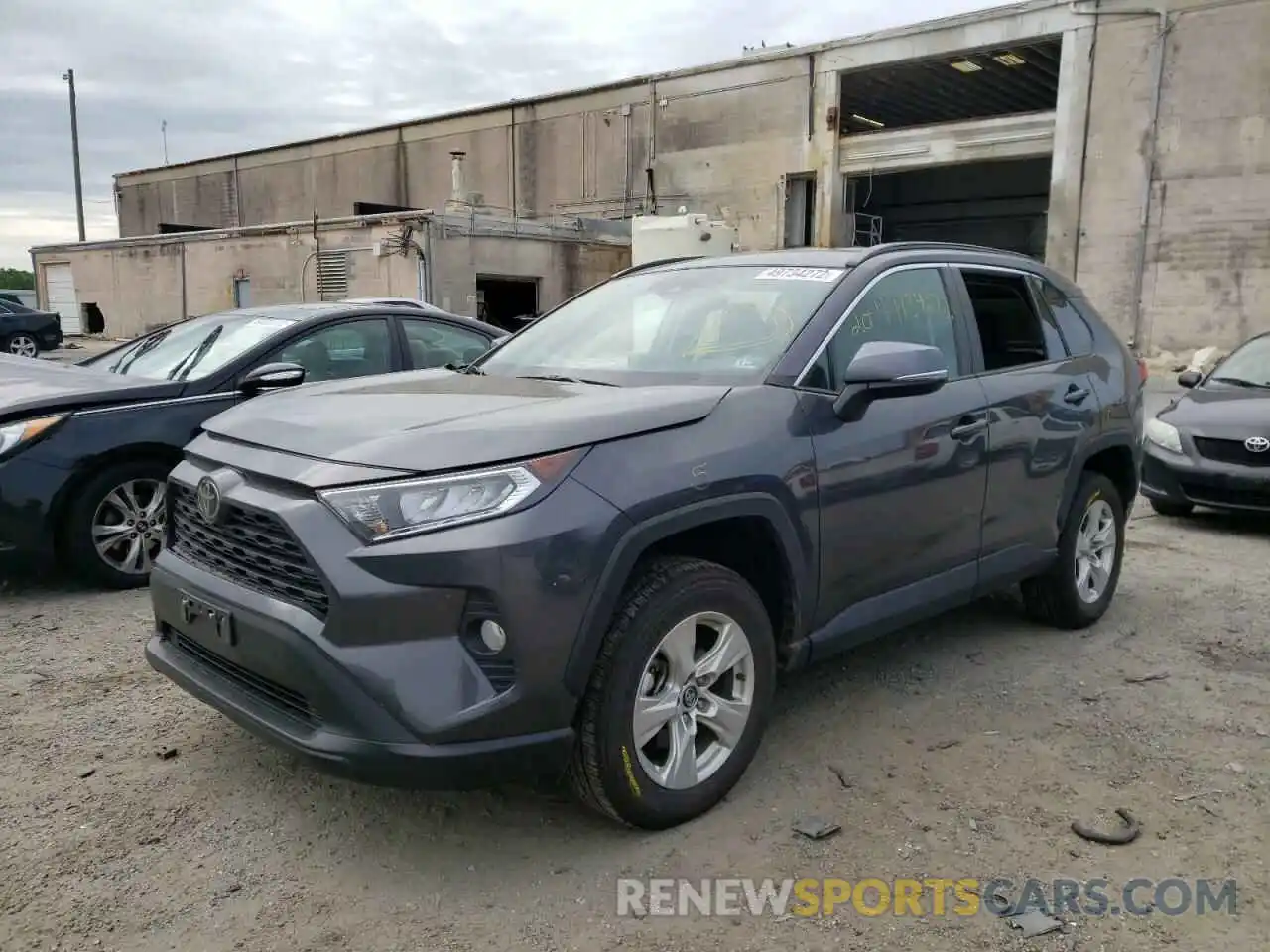 2 Photograph of a damaged car 2T3P1RFV7LW091674 TOYOTA RAV4 2020