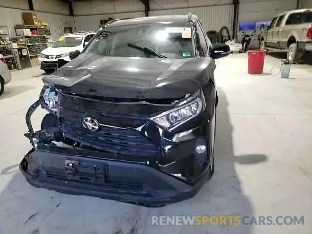 11 Photograph of a damaged car 2T3P1RFV7LW119912 TOYOTA RAV4 2020