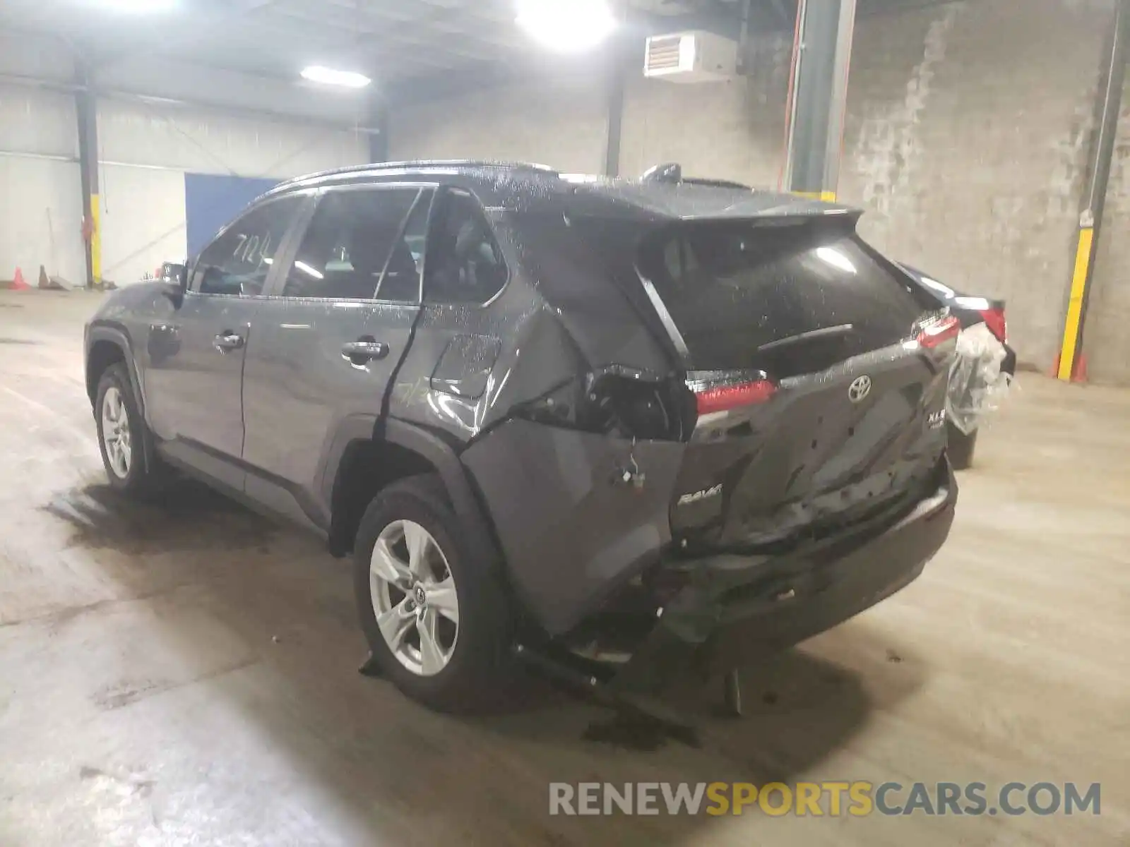 3 Photograph of a damaged car 2T3P1RFV7LW131008 TOYOTA RAV4 2020