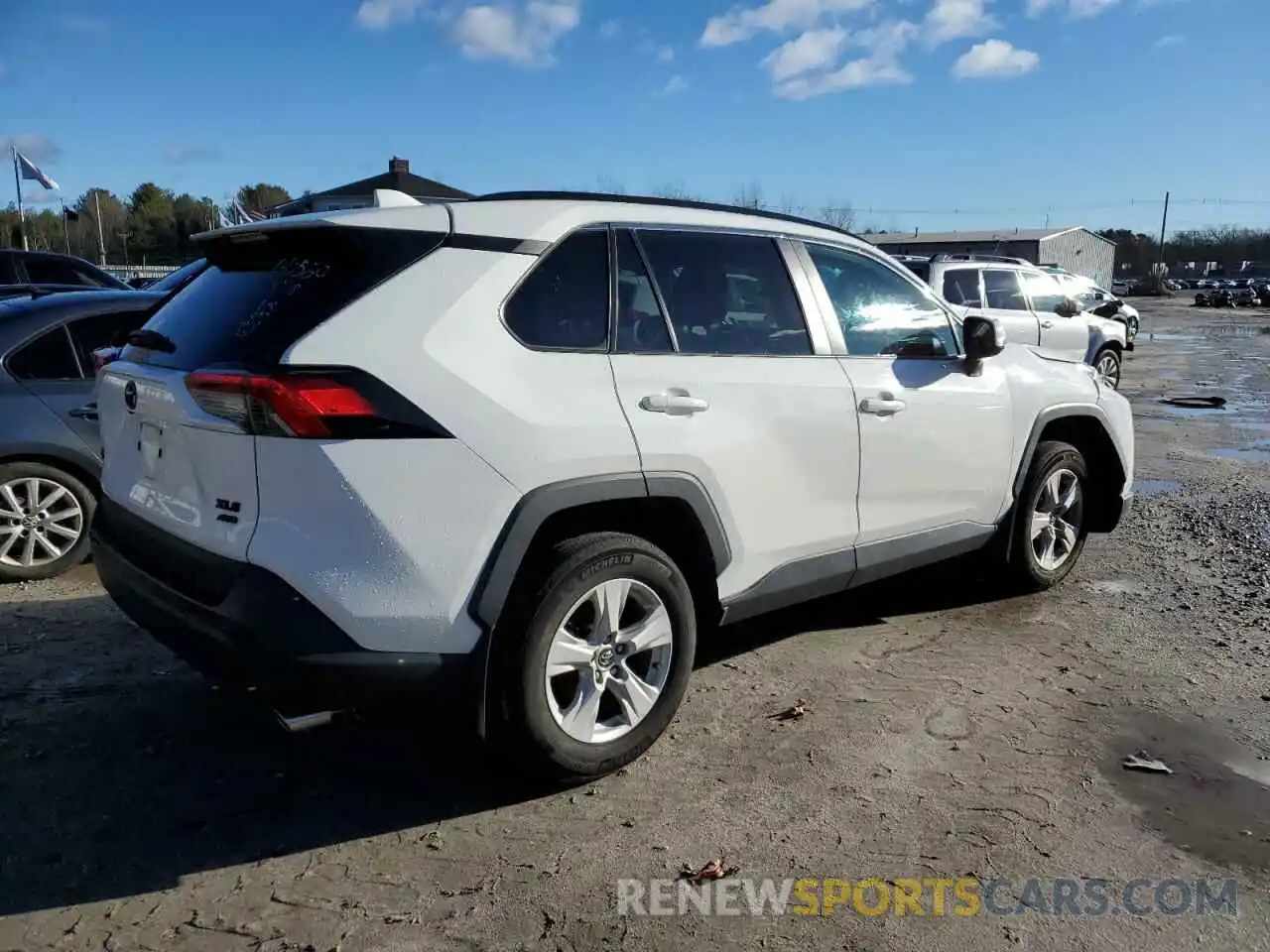 3 Photograph of a damaged car 2T3P1RFV7LW132448 TOYOTA RAV4 2020