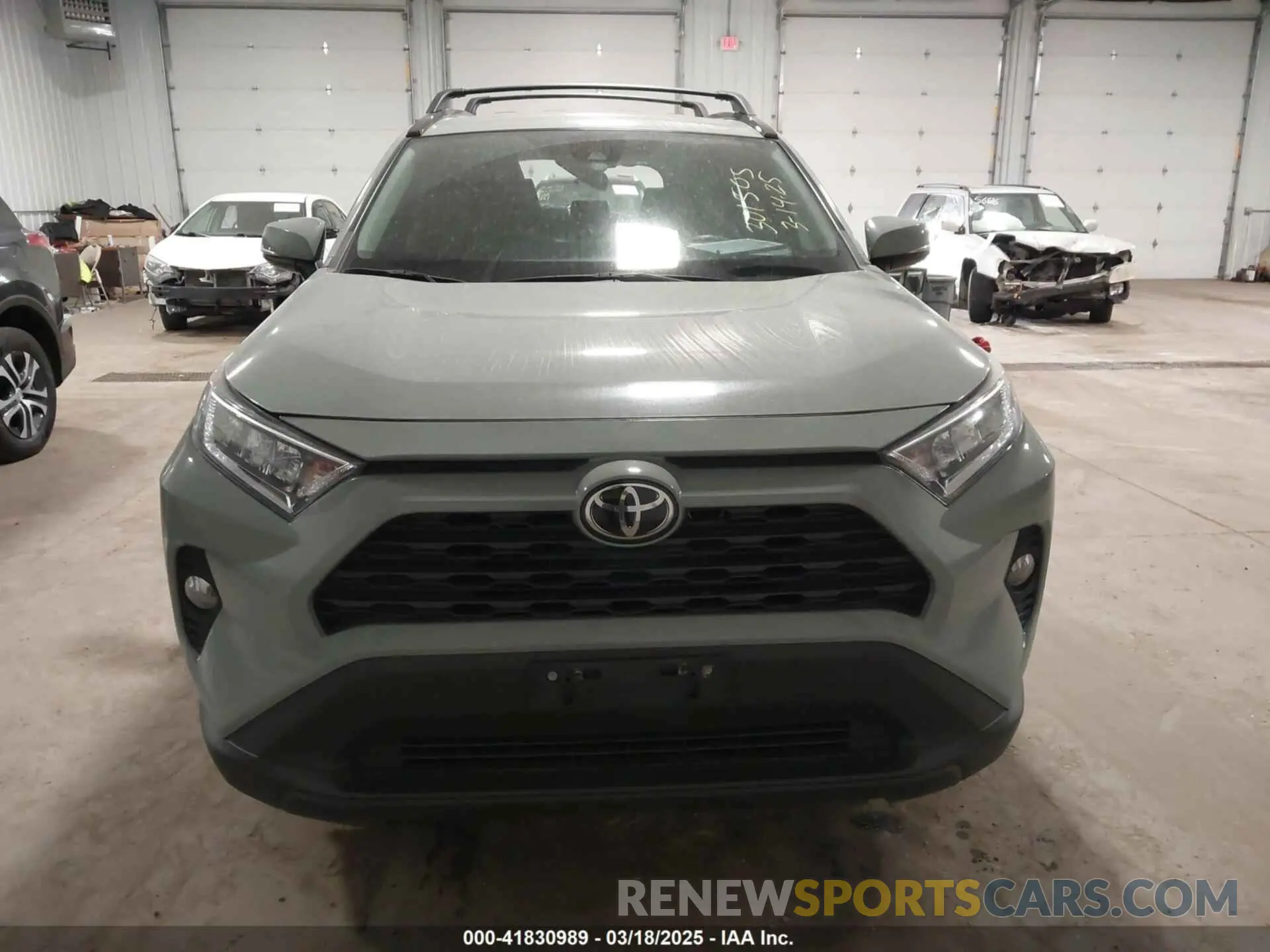 12 Photograph of a damaged car 2T3P1RFV8LC099090 TOYOTA RAV4 2020