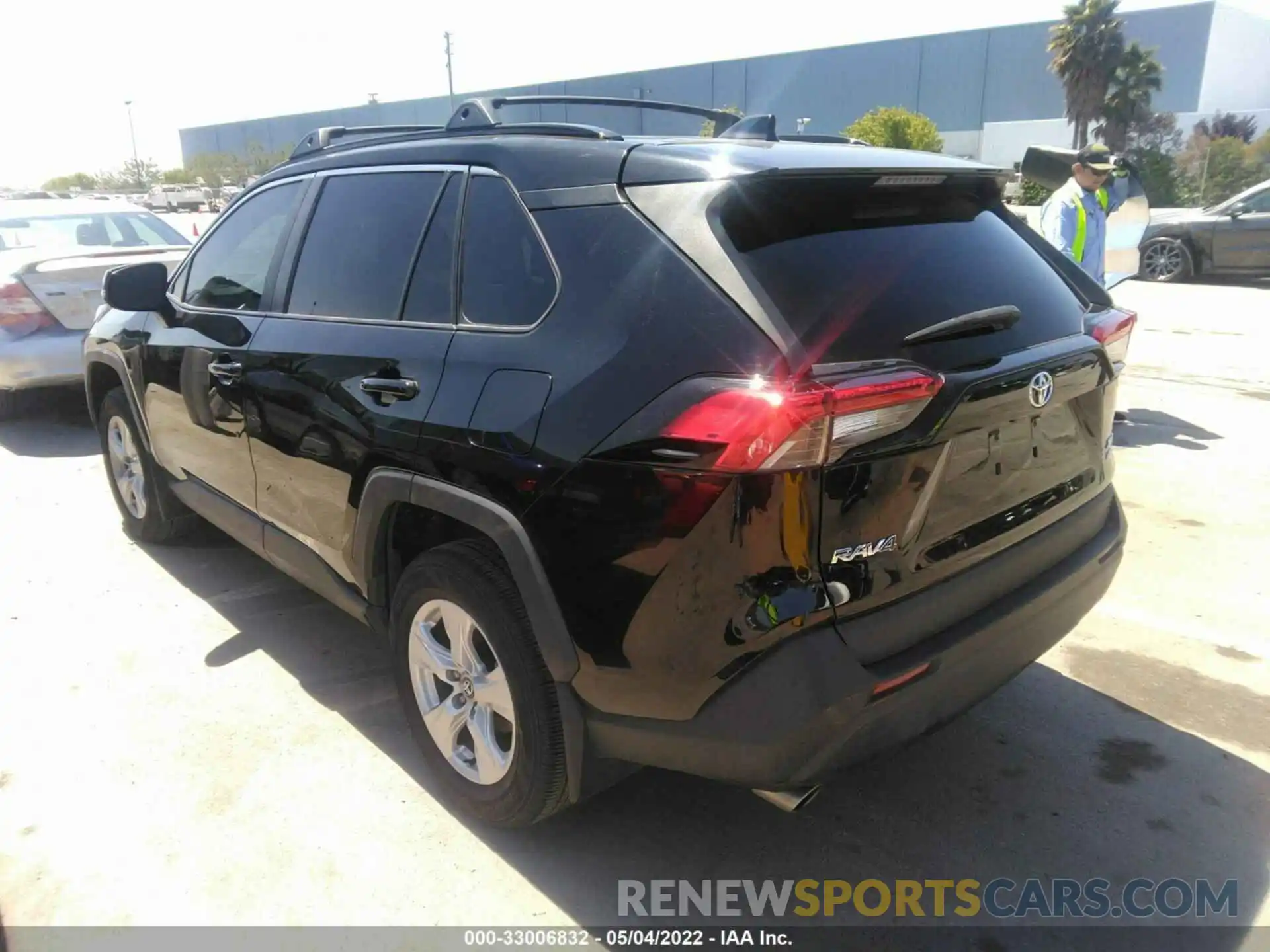 3 Photograph of a damaged car 2T3P1RFV8LC119712 TOYOTA RAV4 2020