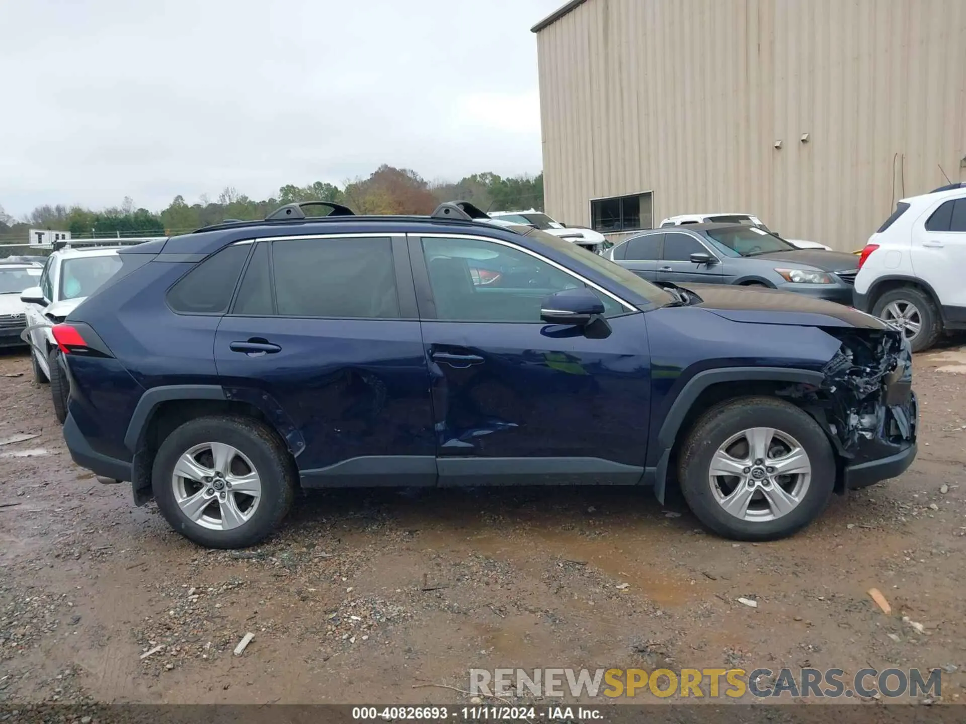 13 Photograph of a damaged car 2T3P1RFV8LC125820 TOYOTA RAV4 2020