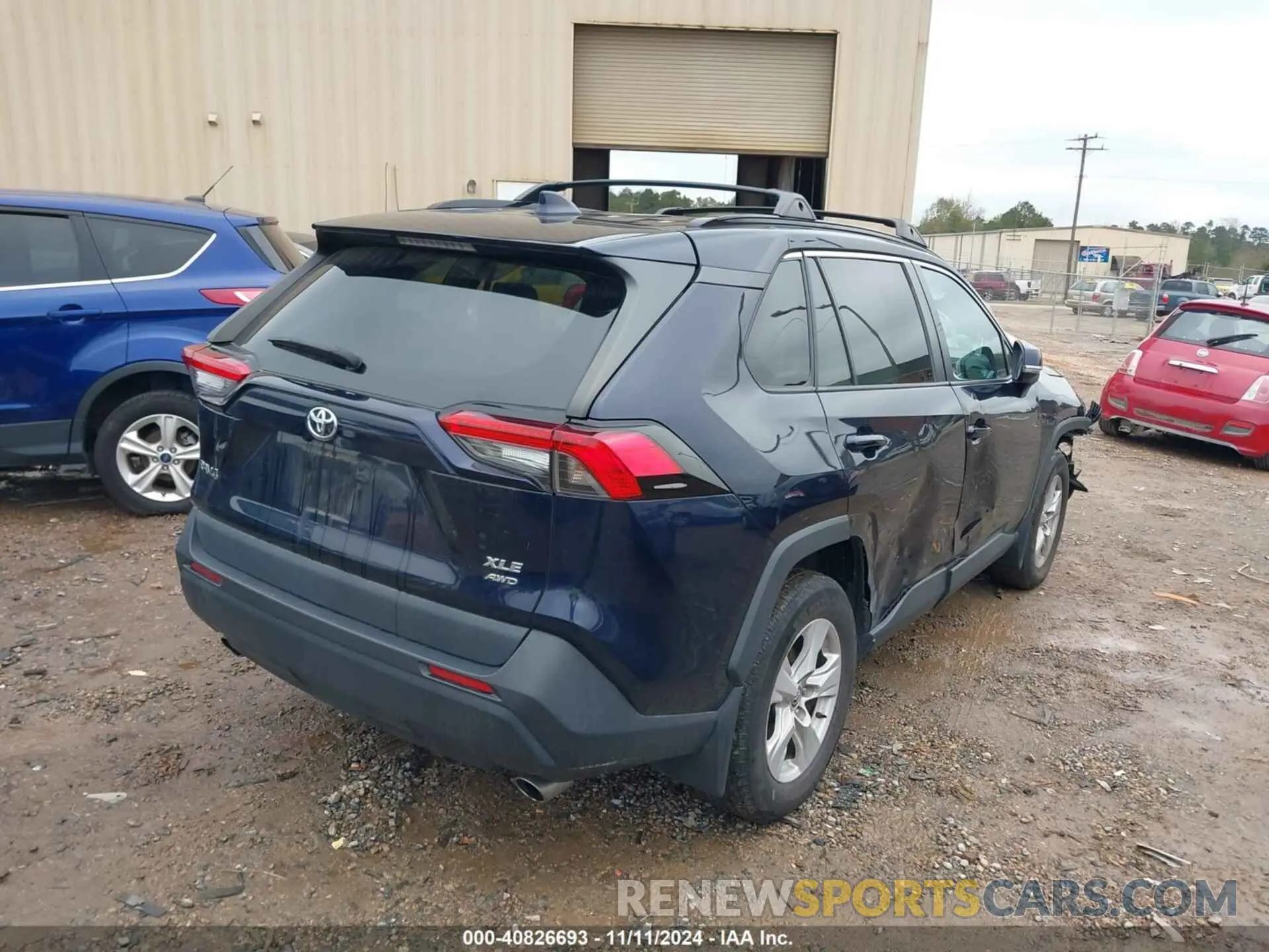 4 Photograph of a damaged car 2T3P1RFV8LC125820 TOYOTA RAV4 2020