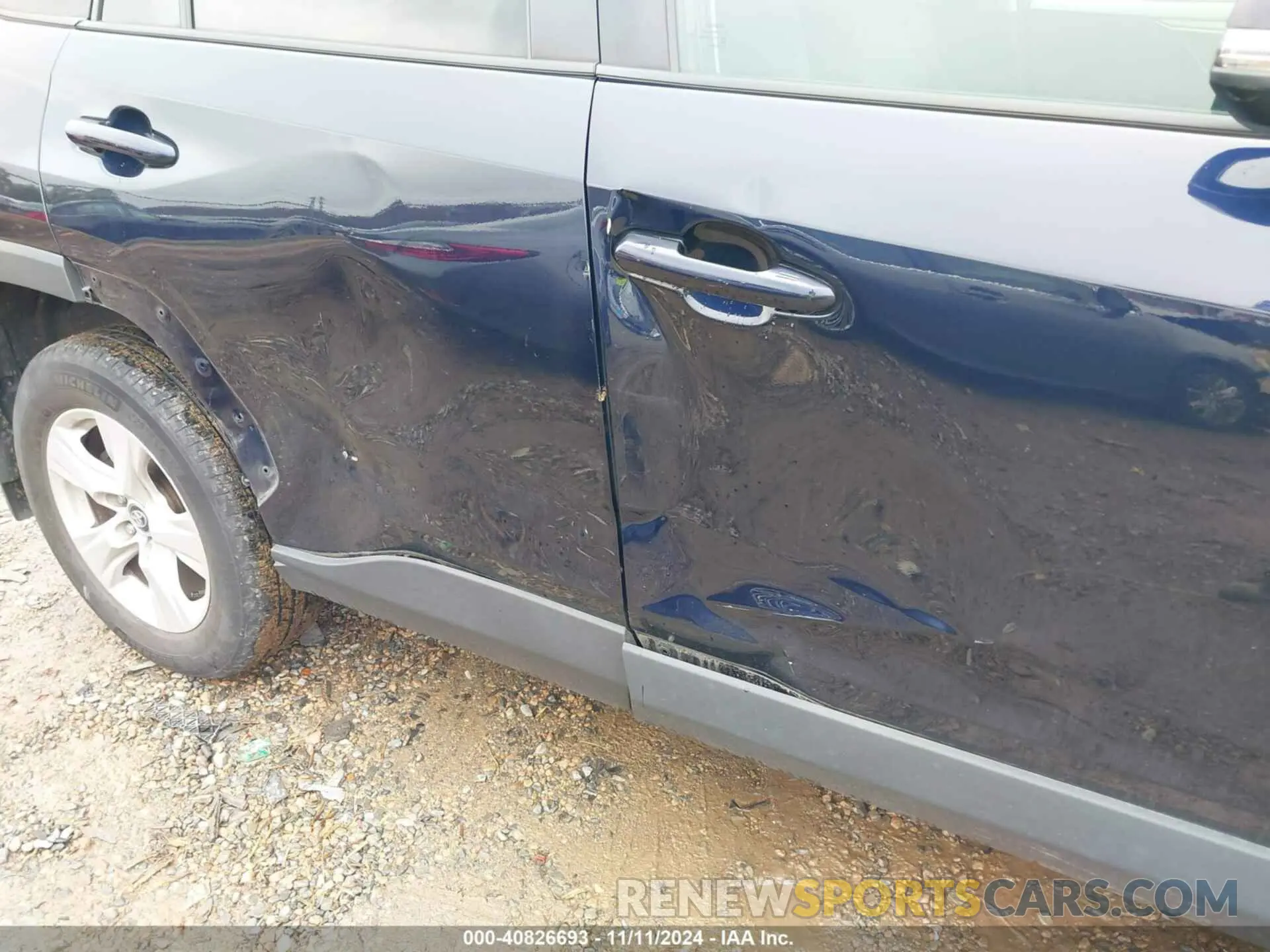 6 Photograph of a damaged car 2T3P1RFV8LC125820 TOYOTA RAV4 2020