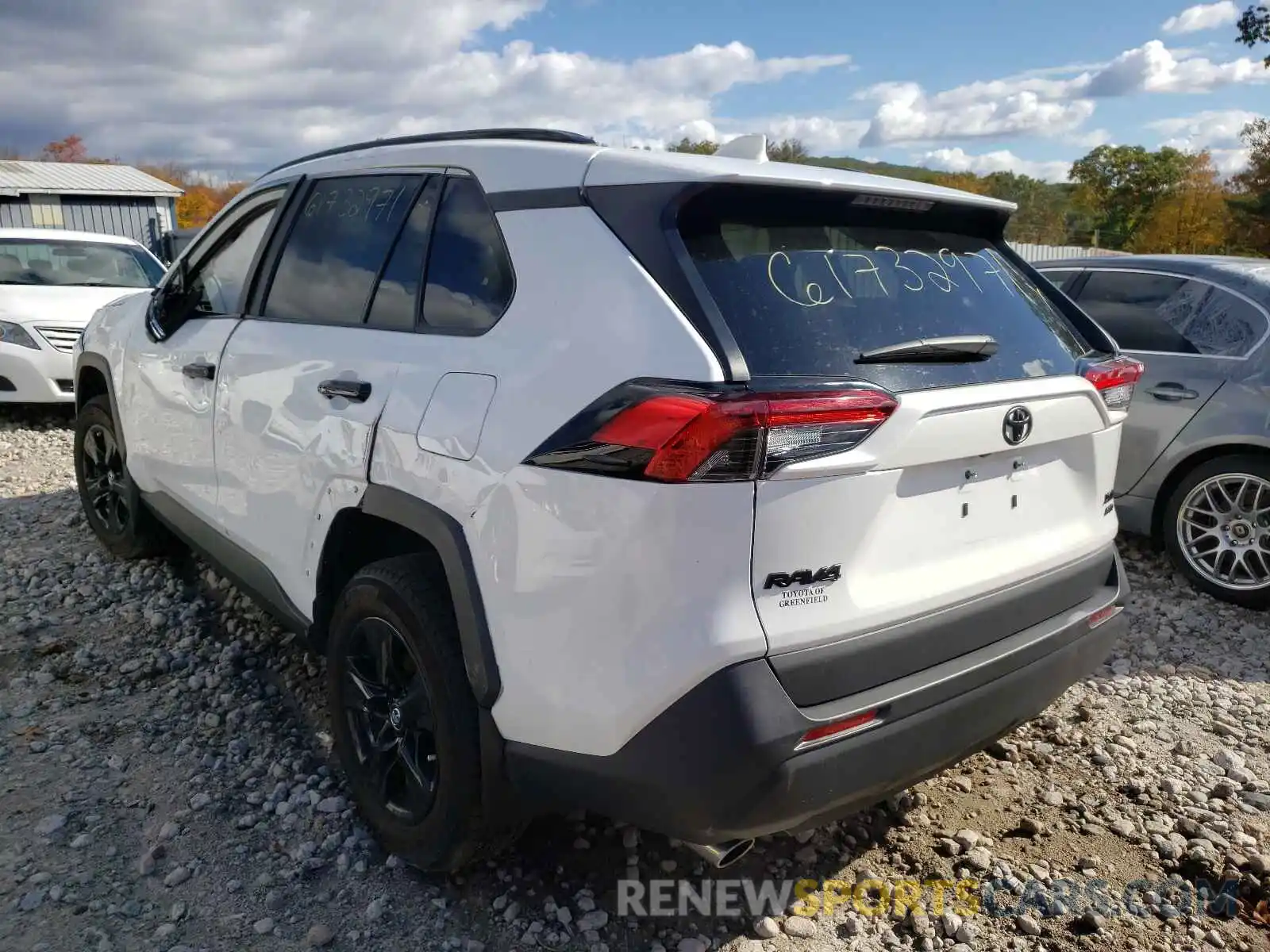 3 Photograph of a damaged car 2T3P1RFV8LC136218 TOYOTA RAV4 2020