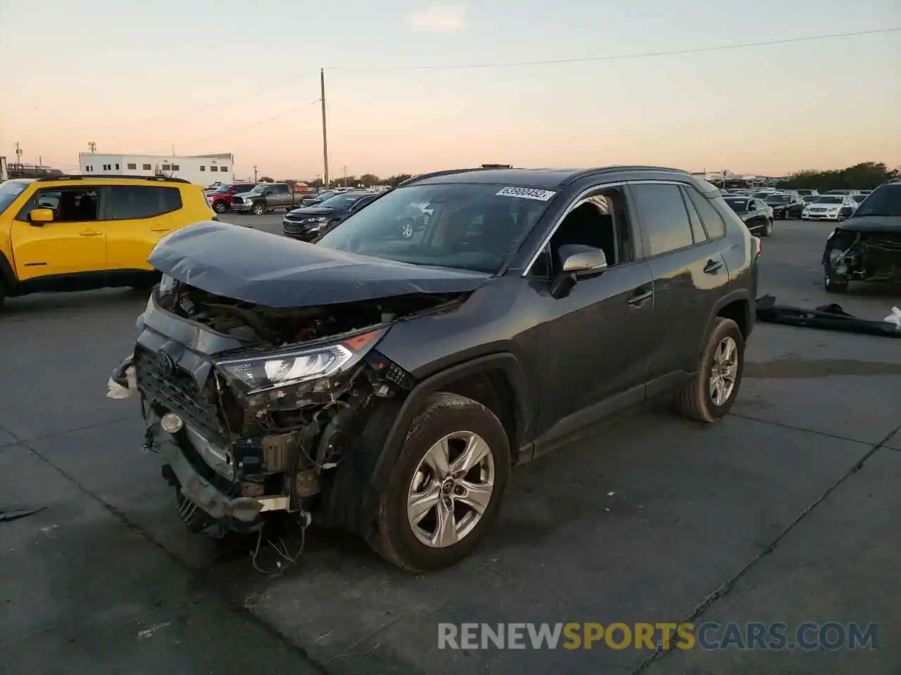 2 Photograph of a damaged car 2T3P1RFV8LW098360 TOYOTA RAV4 2020