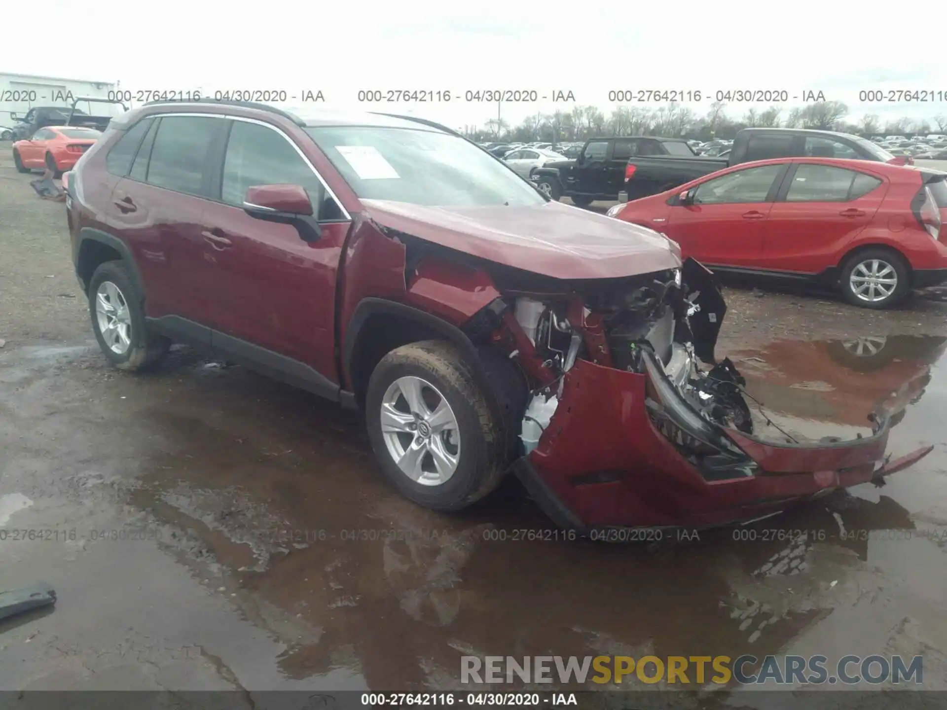 1 Photograph of a damaged car 2T3P1RFV8LW098732 TOYOTA RAV4 2020