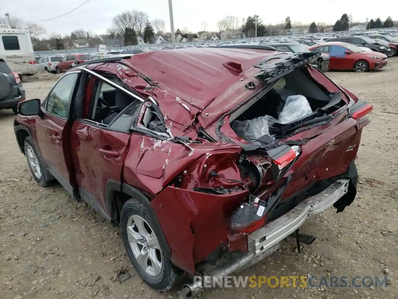 9 Photograph of a damaged car 2T3P1RFV8LW102794 TOYOTA RAV4 2020