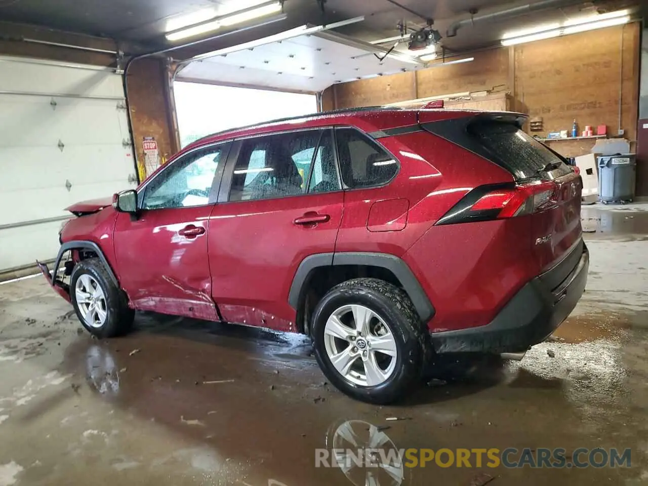 2 Photograph of a damaged car 2T3P1RFV8LW121992 TOYOTA RAV4 2020