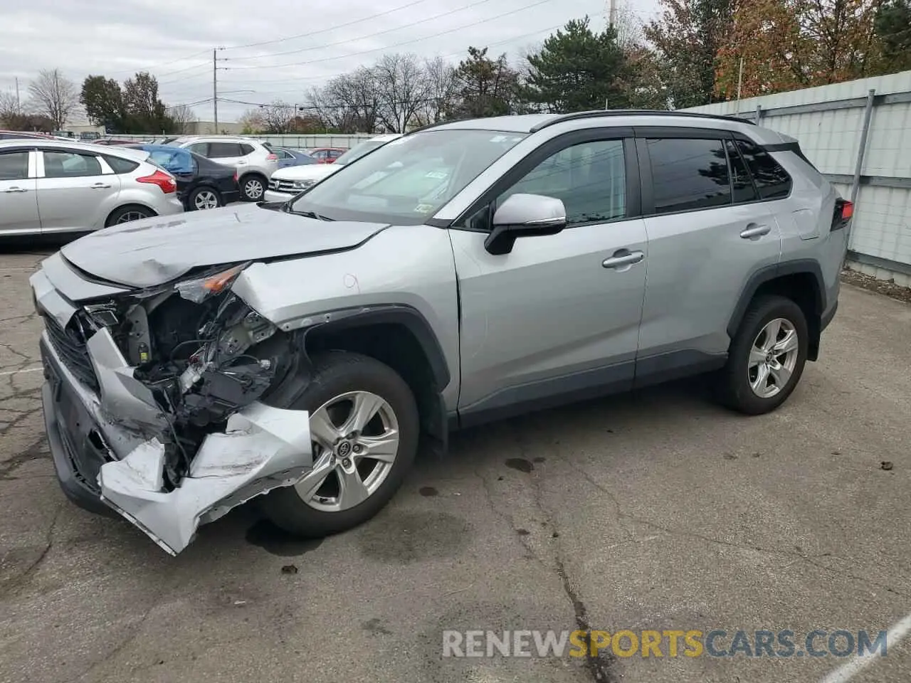 1 Photograph of a damaged car 2T3P1RFV8LW122690 TOYOTA RAV4 2020