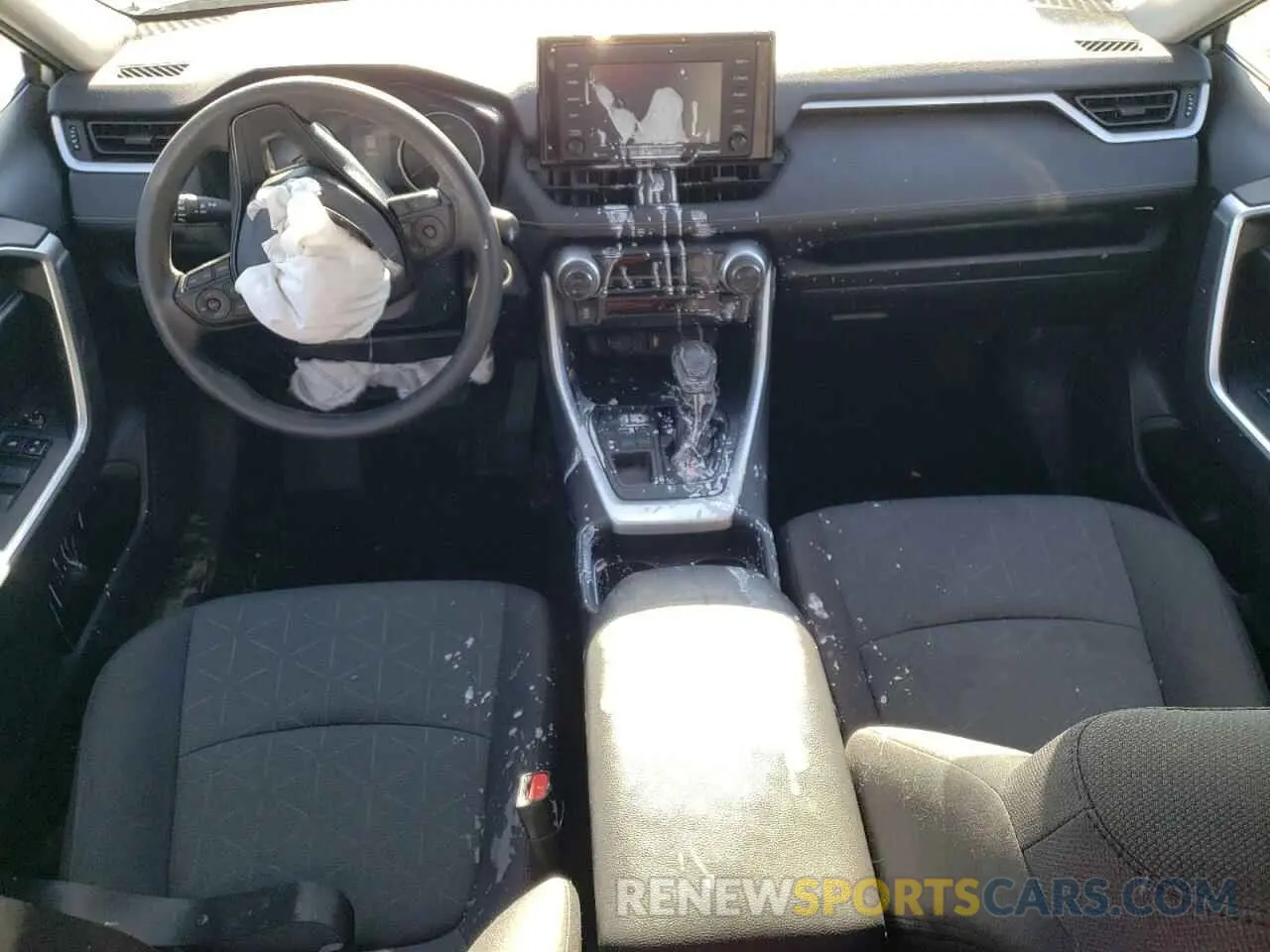 8 Photograph of a damaged car 2T3P1RFV9LC075283 TOYOTA RAV4 2020