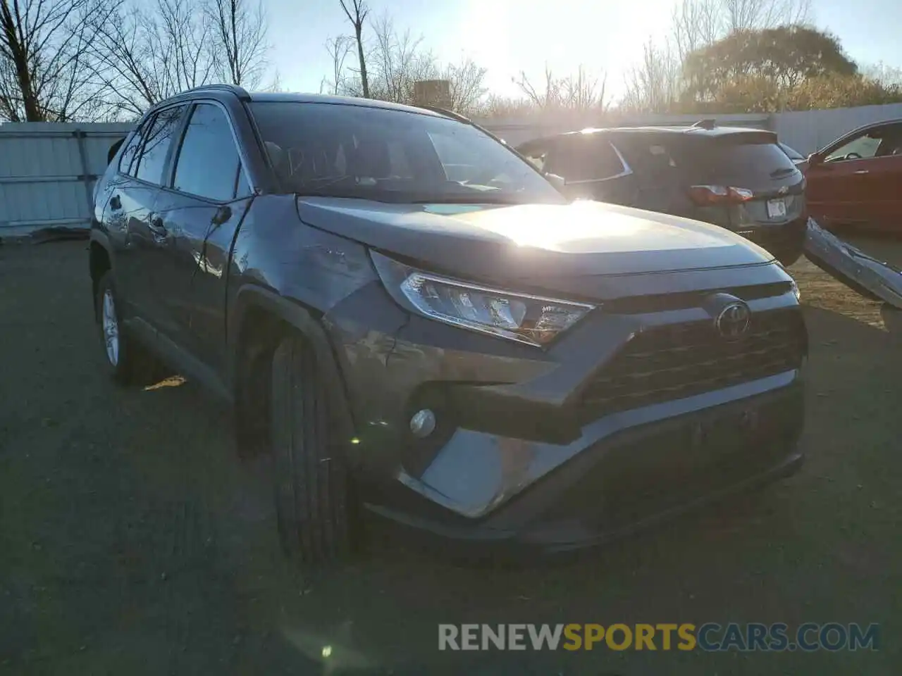 1 Photograph of a damaged car 2T3P1RFV9LC088731 TOYOTA RAV4 2020