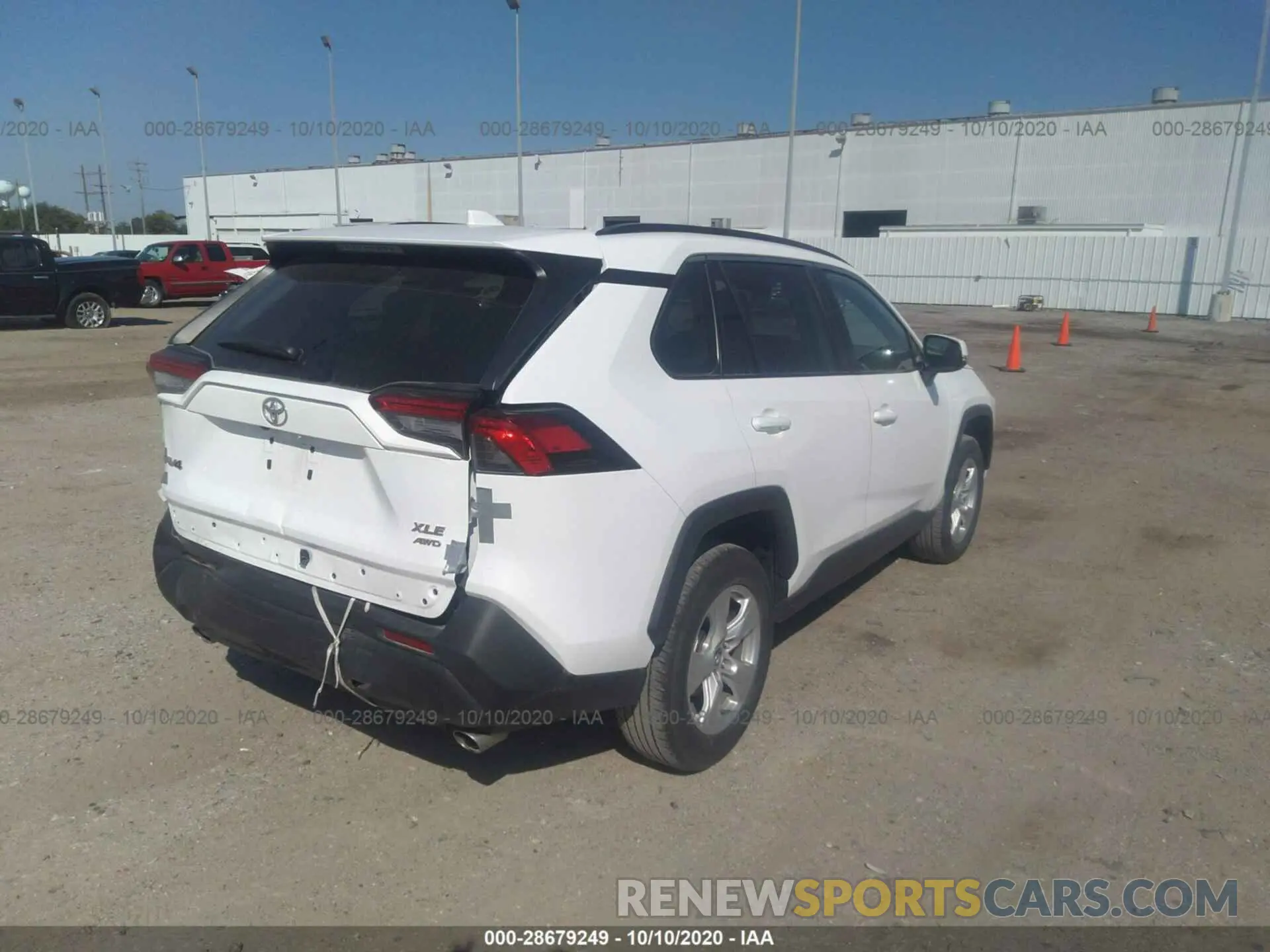 4 Photograph of a damaged car 2T3P1RFV9LC101199 TOYOTA RAV4 2020
