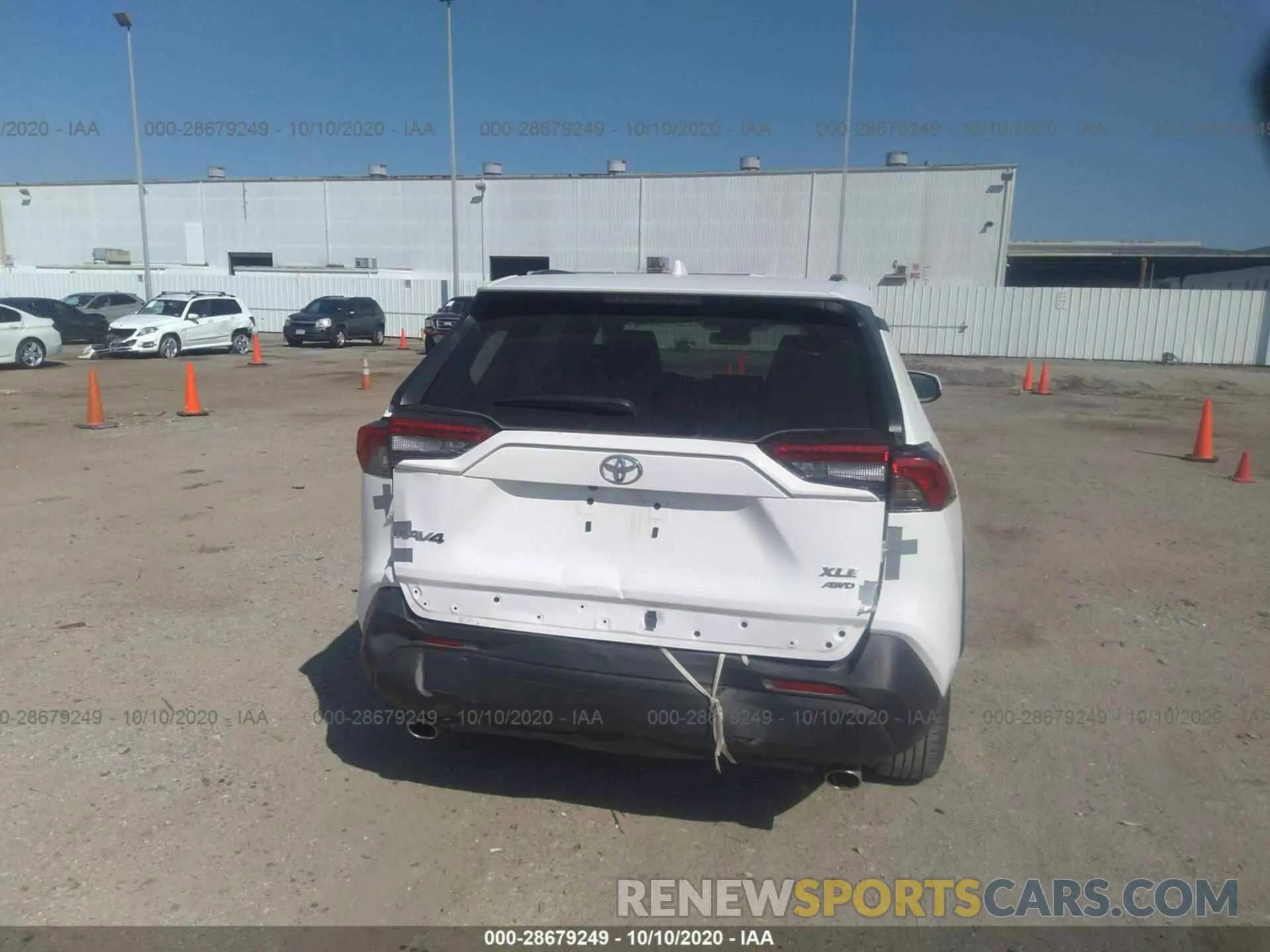6 Photograph of a damaged car 2T3P1RFV9LC101199 TOYOTA RAV4 2020